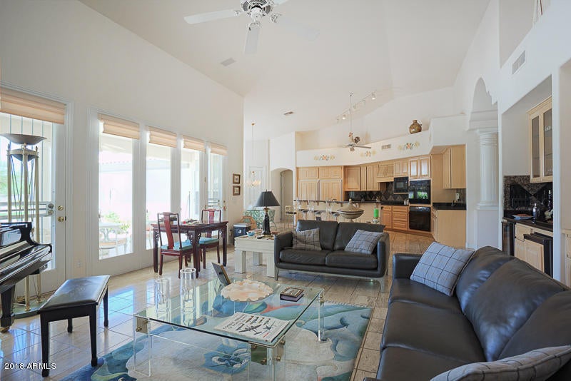 HUMMINGBIRD COURT - Residential