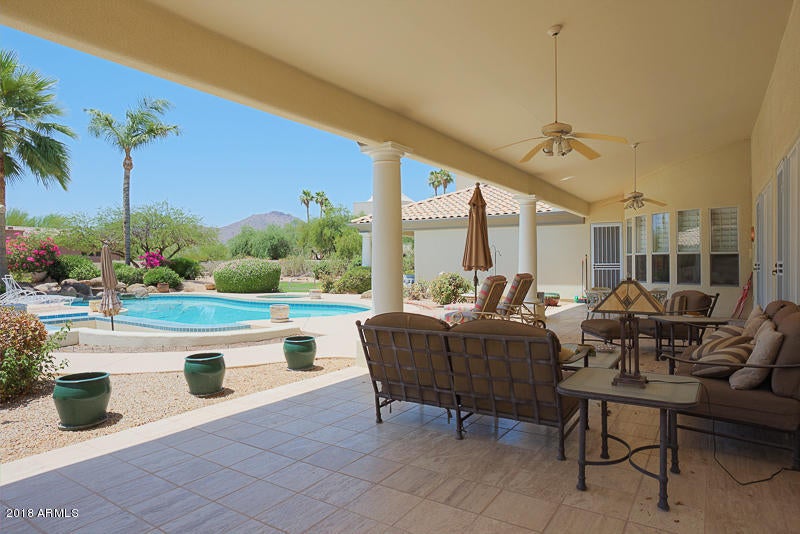 HUMMINGBIRD COURT - Residential