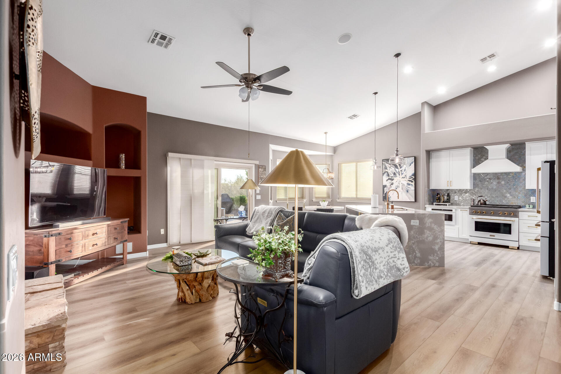 ASHLER HILLS RANCH - Residential
