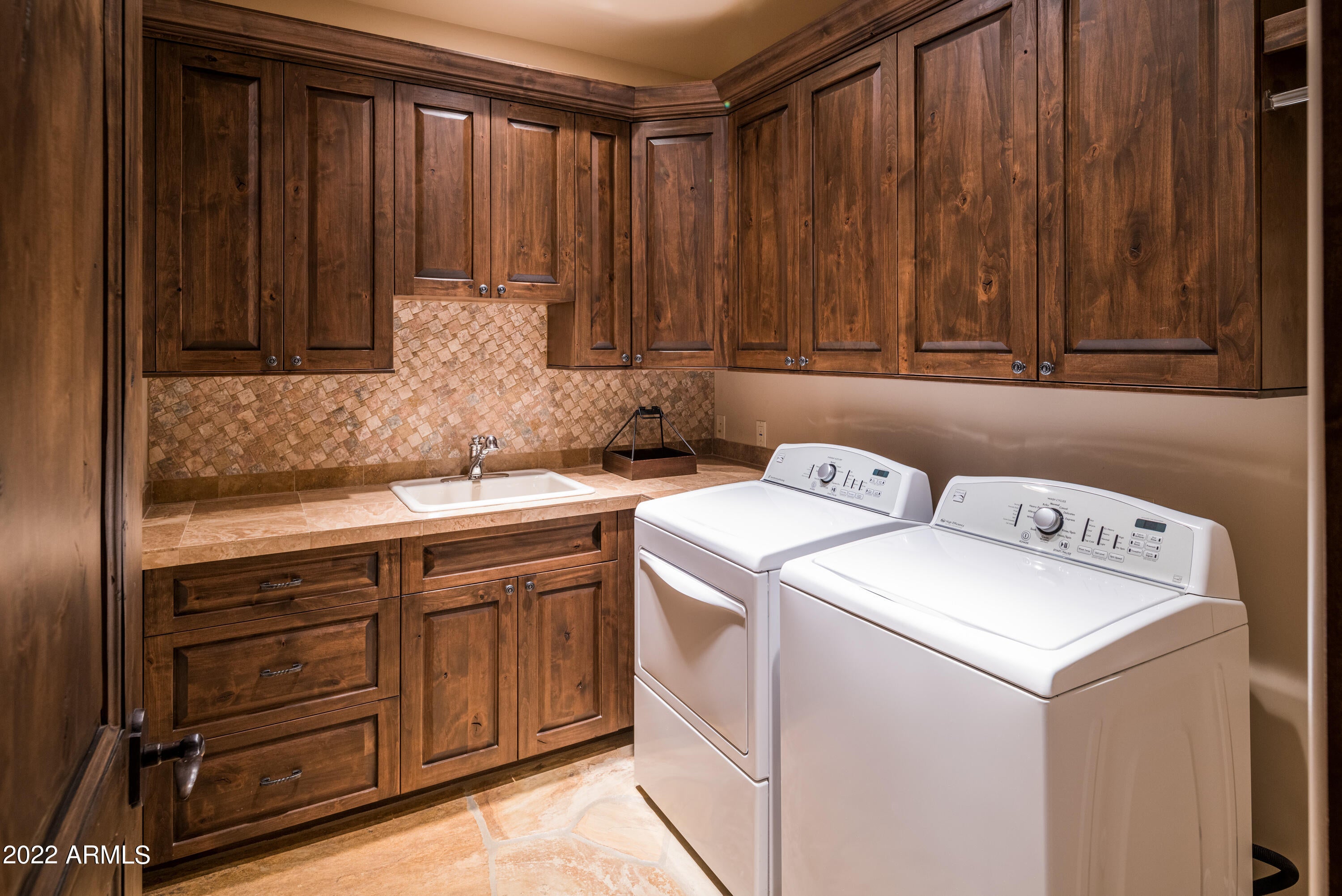 Mirabel Club - Residential