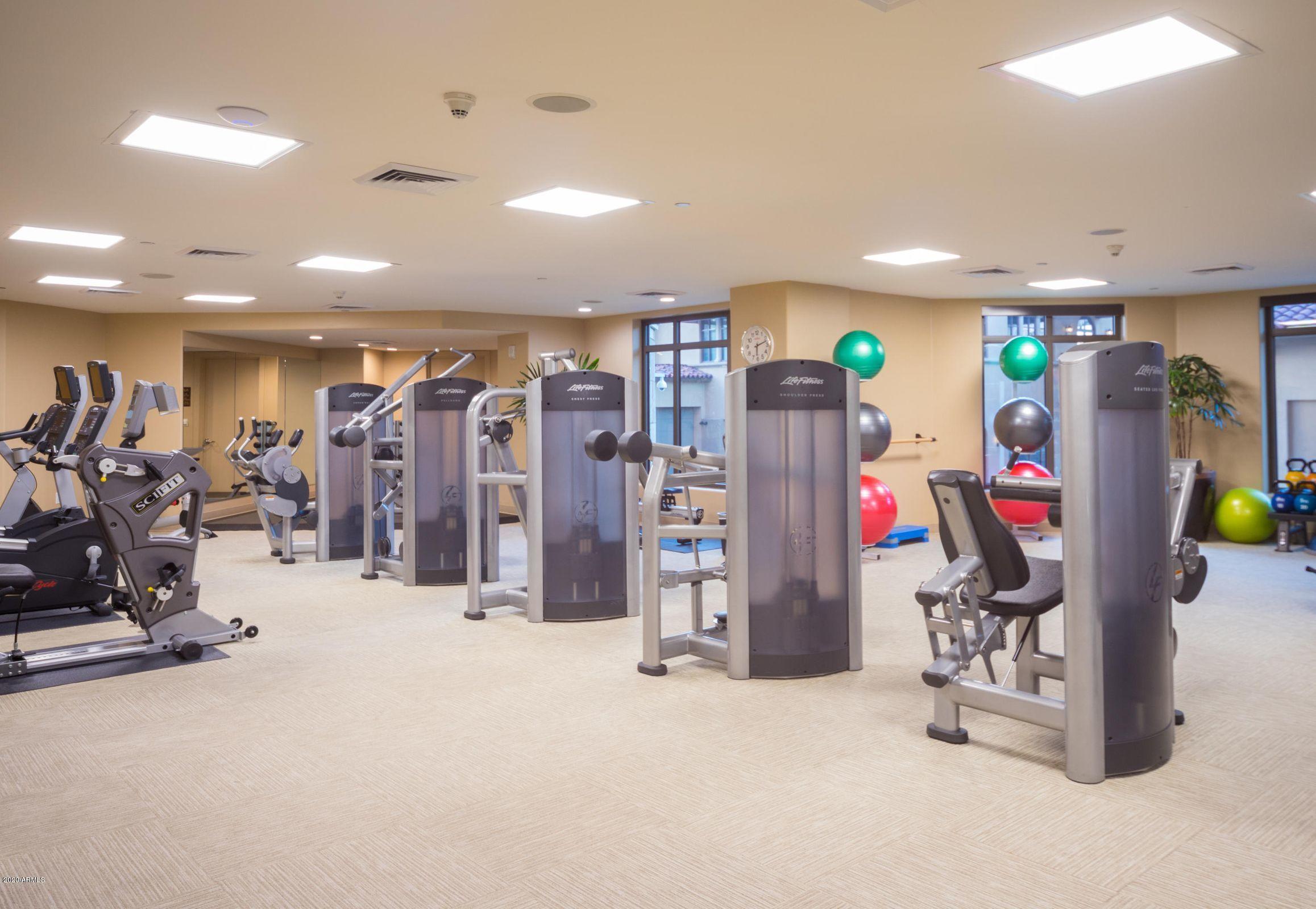 SCOTTSDALE WATERFRONT RESIDENCES CONDOMINIUM - Residential