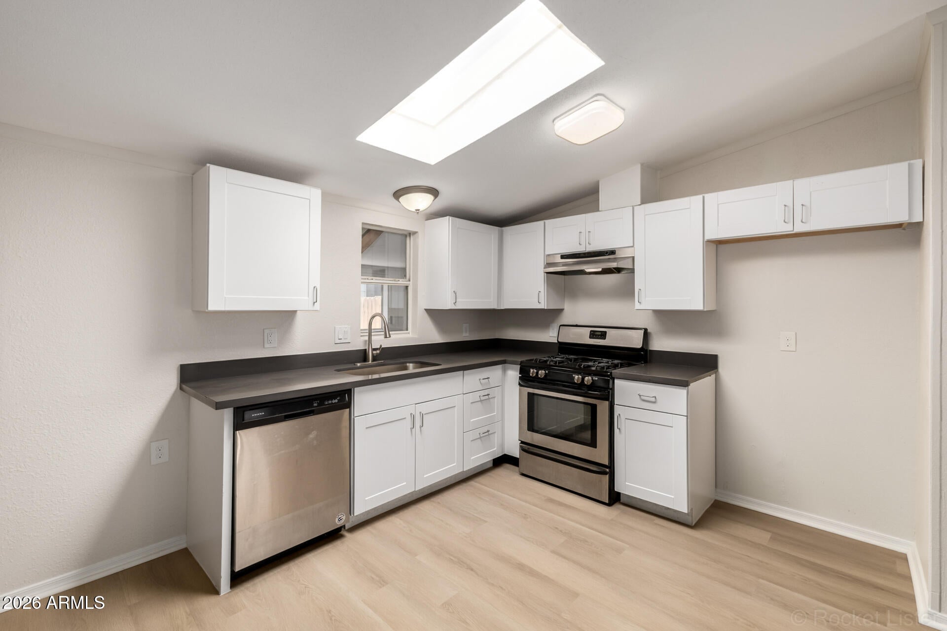 DESERT VISTA PLACE LOT 1-227 TR A-L - Residential
