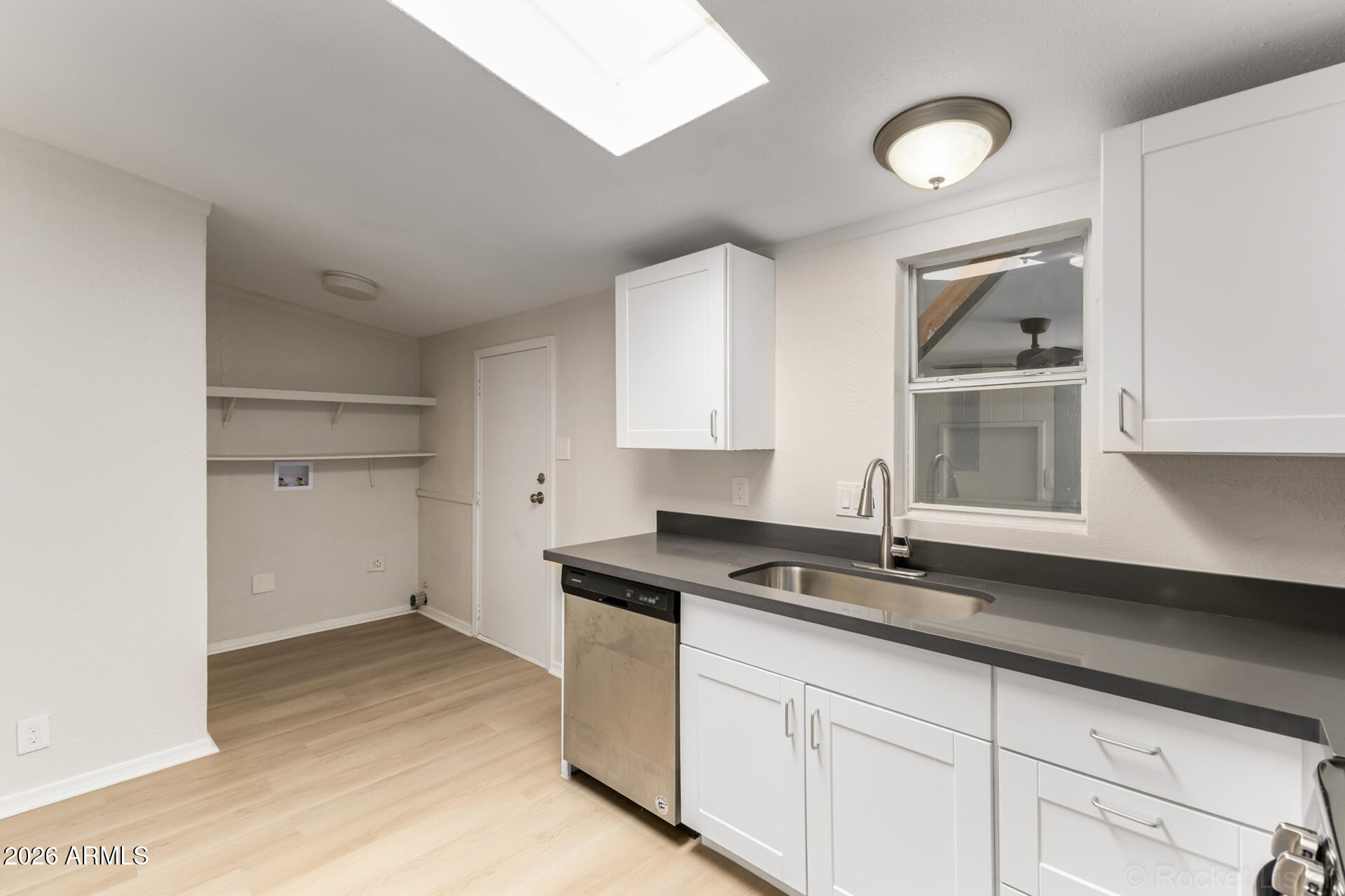 DESERT VISTA PLACE LOT 1-227 TR A-L - Residential
