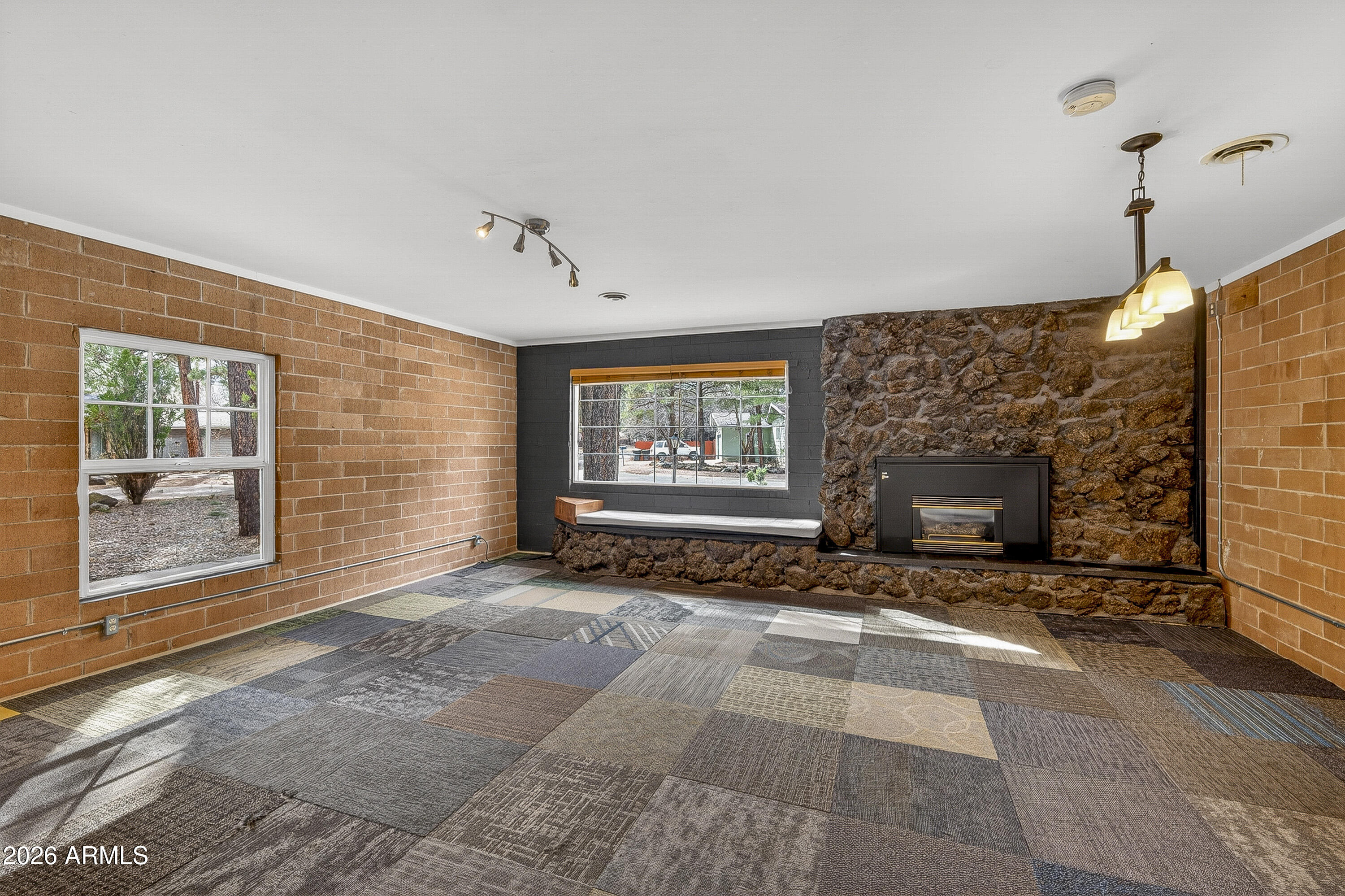 PINECREST TERRACE - Residential