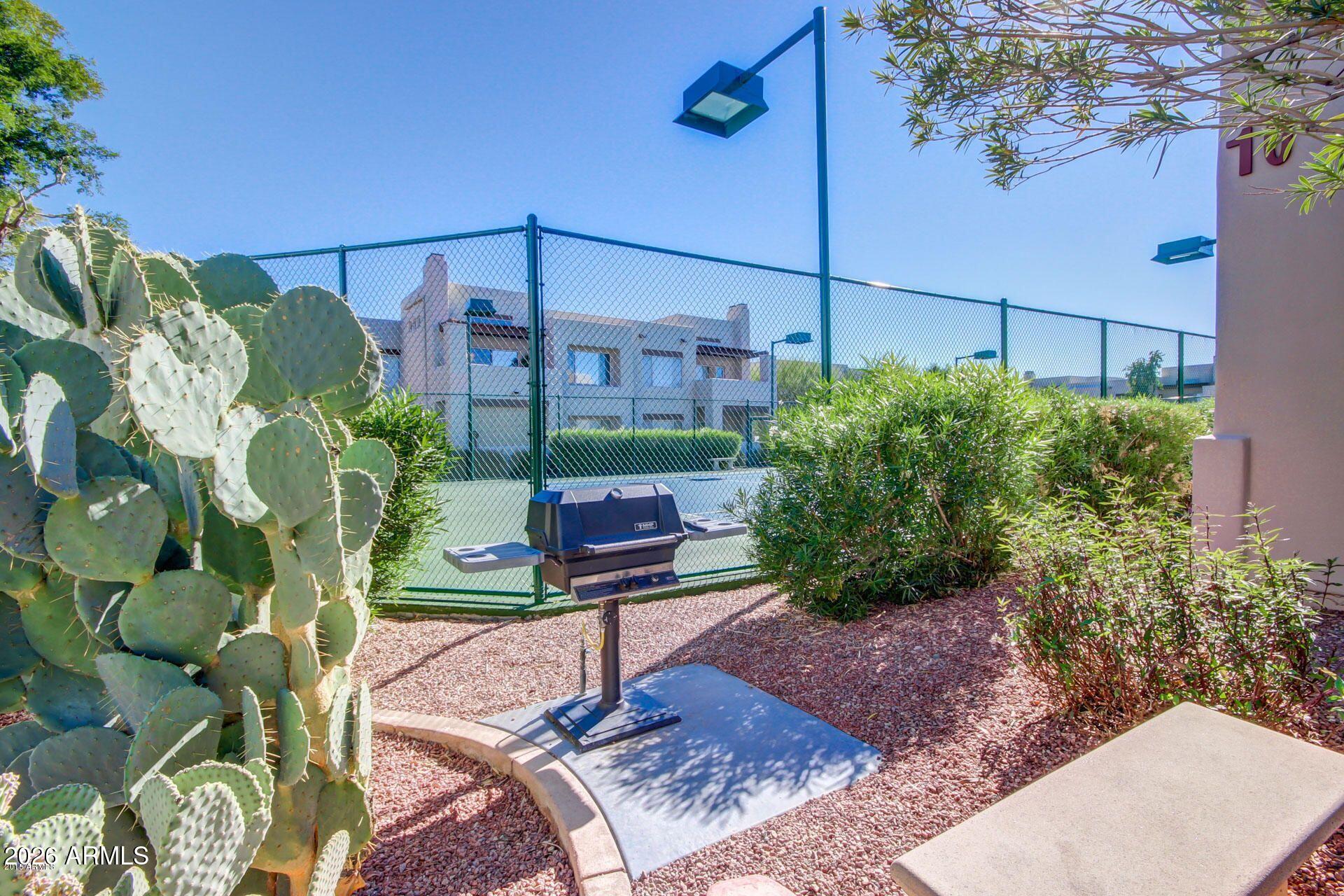 SCOTTSDALE MISSION CONDOMINIUMS AMD - Residential