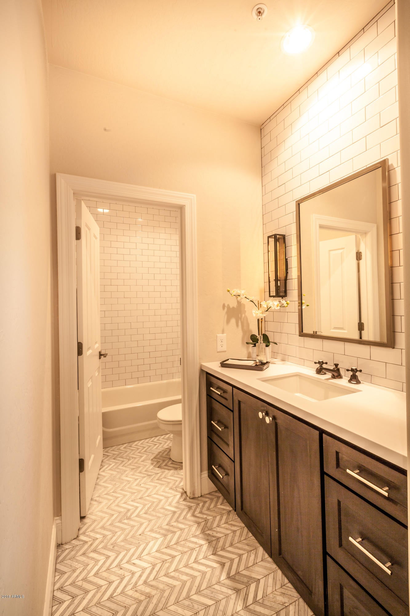 LINCOLN PLACE - Residential