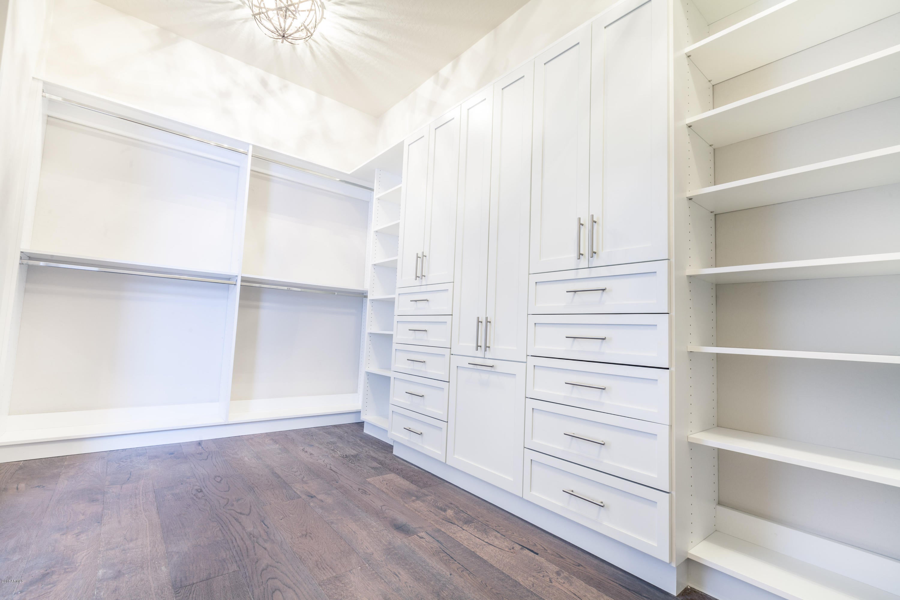LINCOLN PLACE - Residential