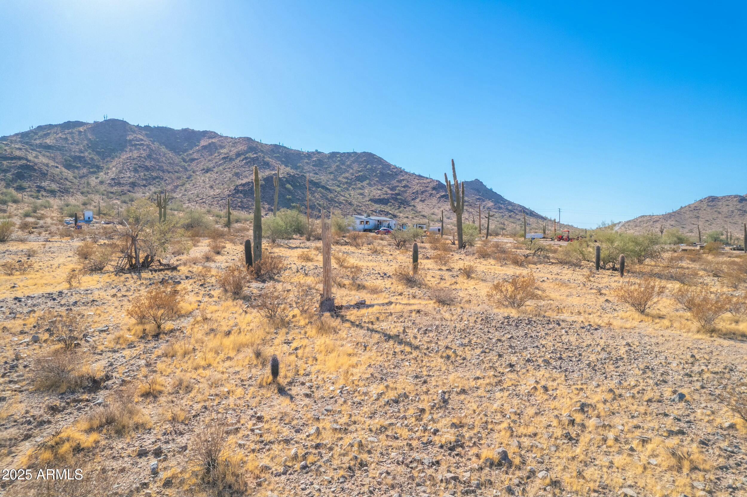 COMM @ S COR OF SEC 20-5S-2E TH N 659.7' TH E 331. - Land