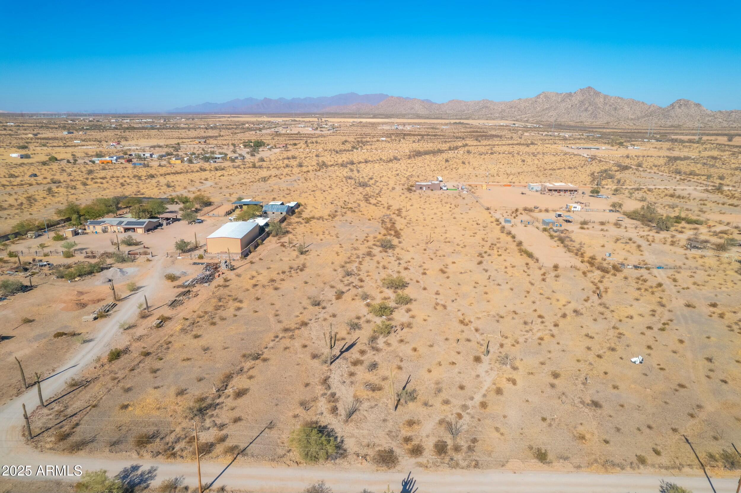 COMM @ S COR OF SEC 20-5S-2E TH N 659.7' TH E 331. - Land