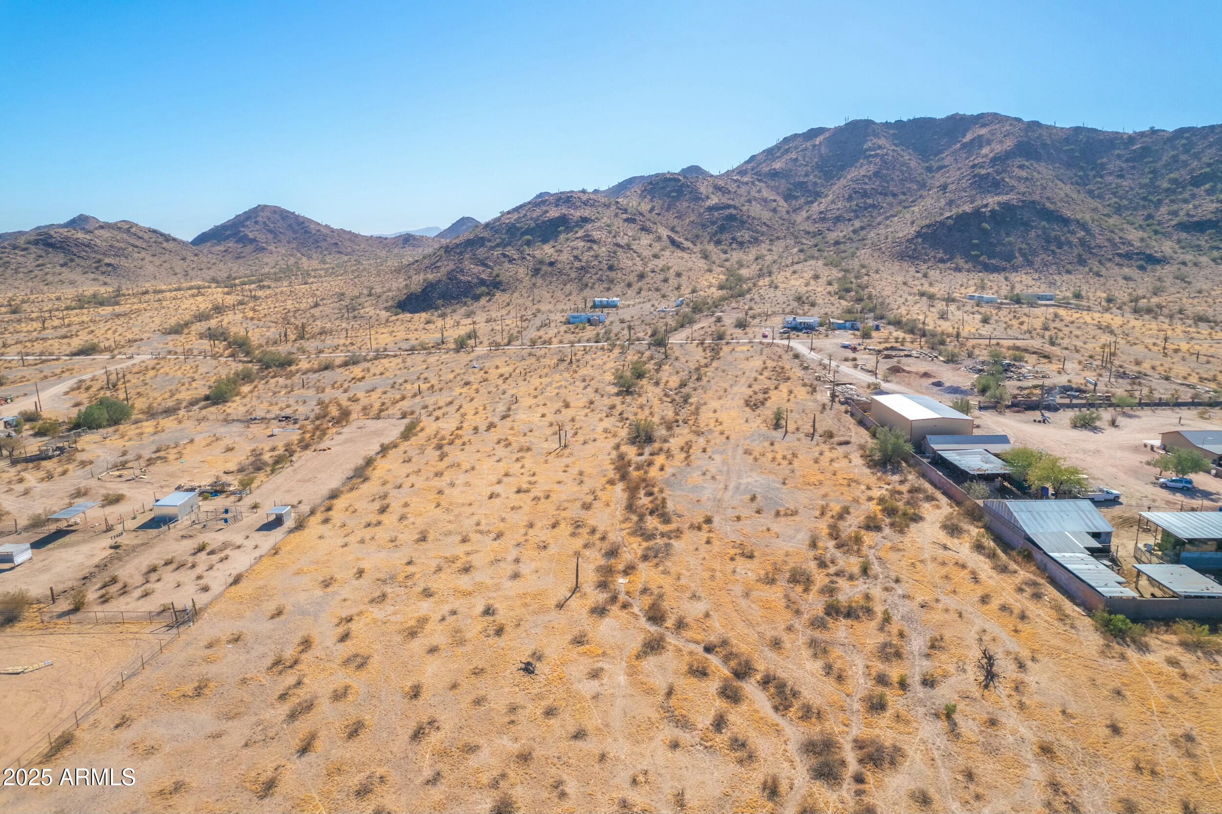 COMM @ S COR OF SEC 20-5S-2E TH N 659.7' TH E 331. - Land