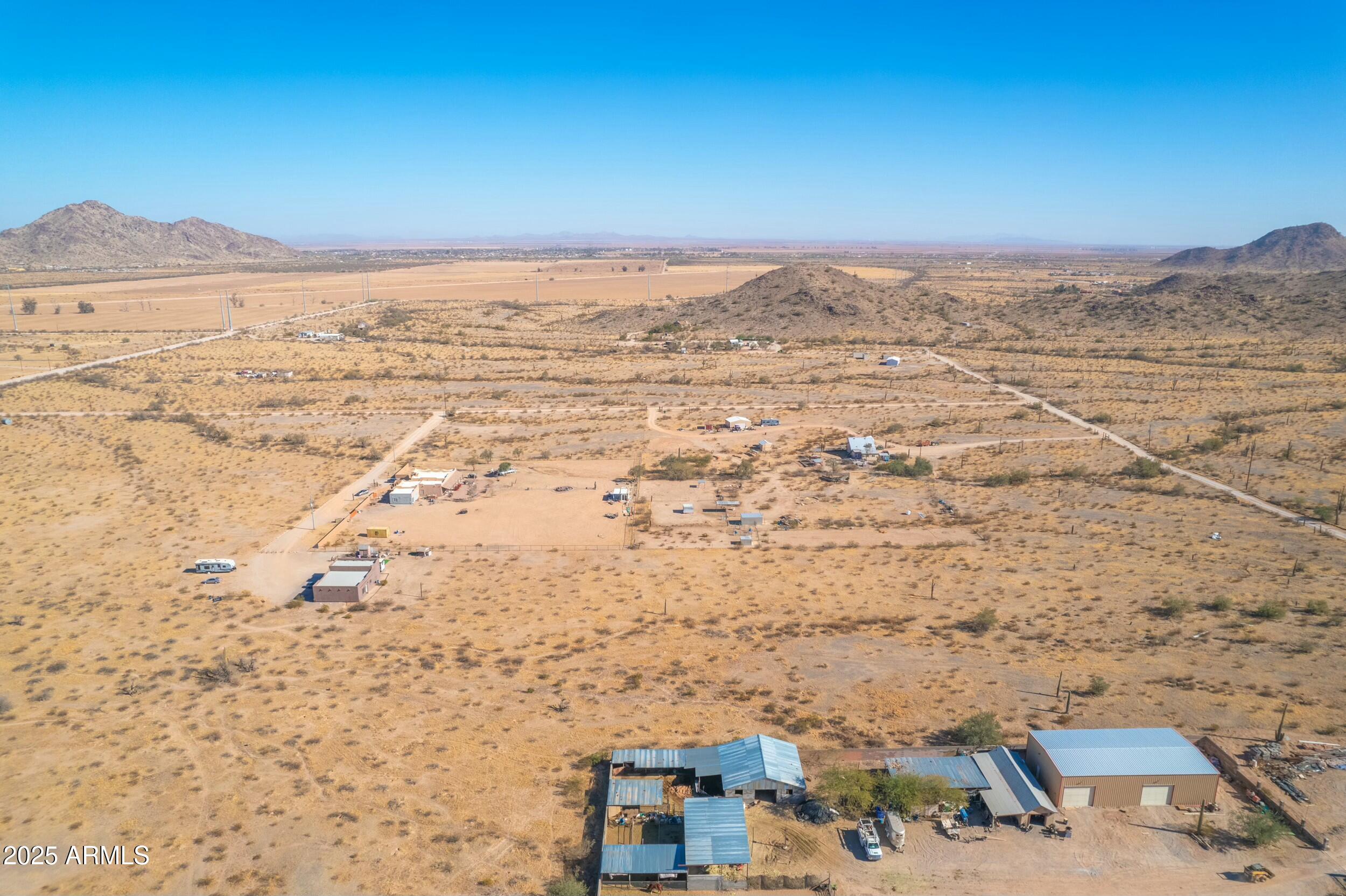 COMM @ S COR OF SEC 20-5S-2E TH N 659.7' TH E 331. - Land