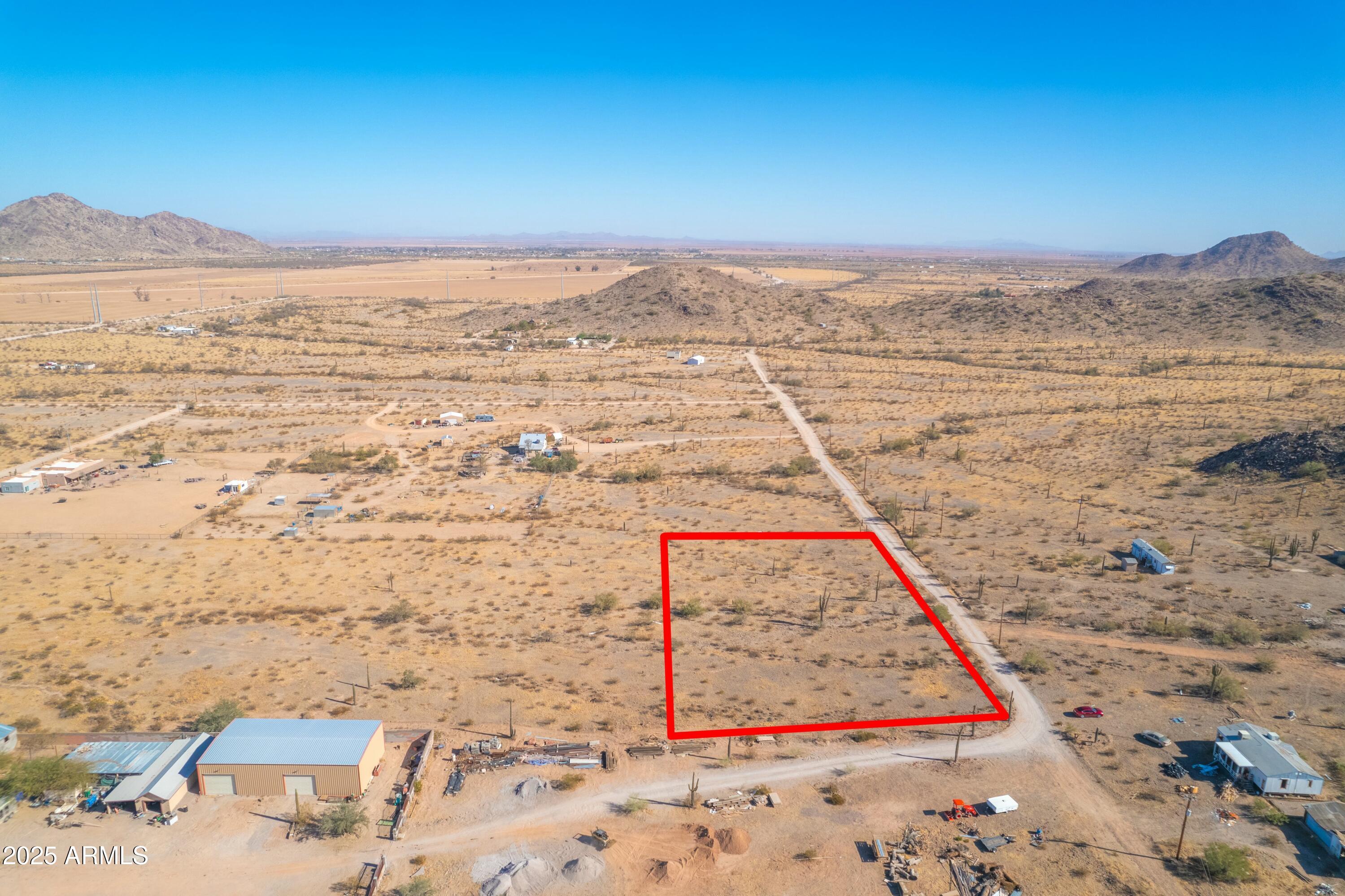 COMM @ S COR OF SEC 20-5S-2E TH N 659.7' TH E 331. - Land