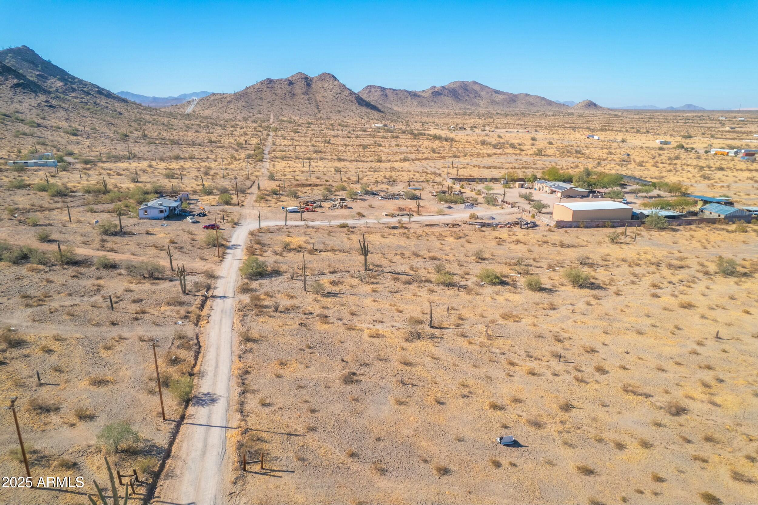 COMM @ S COR OF SEC 20-5S-2E TH N 659.7' TH E 331. - Land