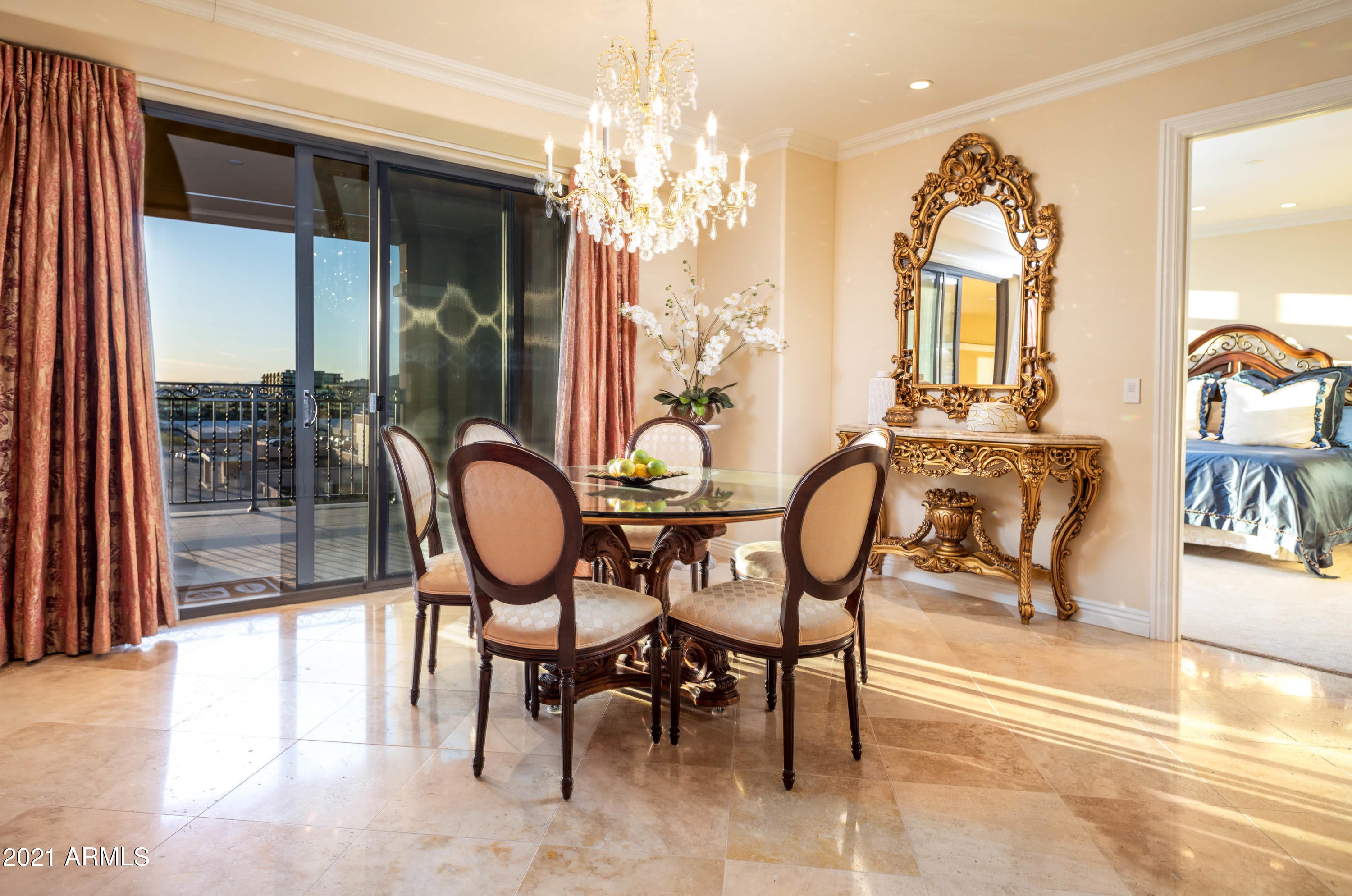 SCOTTSDALE WATERFRONT RESIDENCES - Residential