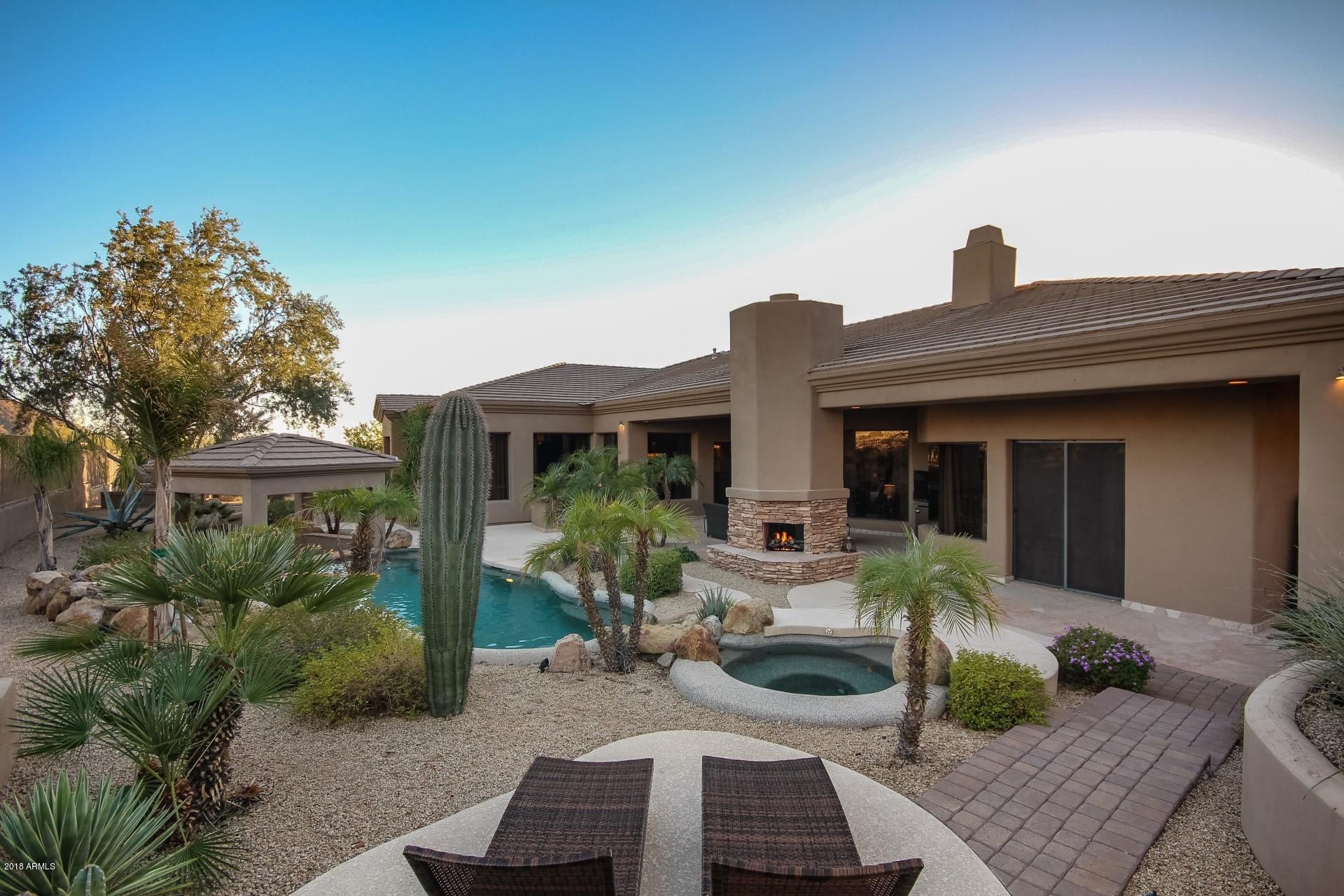 RANCHO TRINADAD - Residential