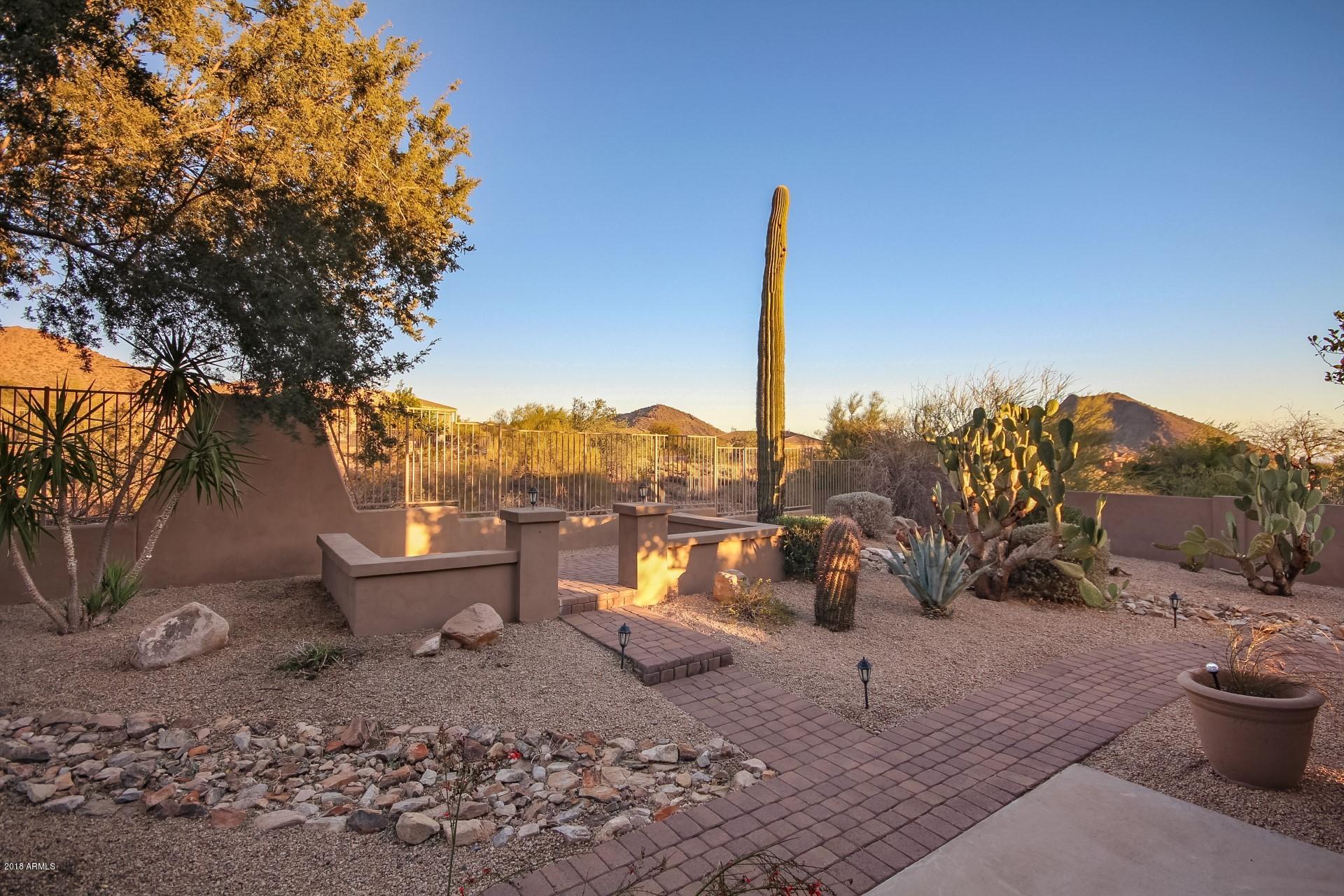 RANCHO TRINADAD - Residential