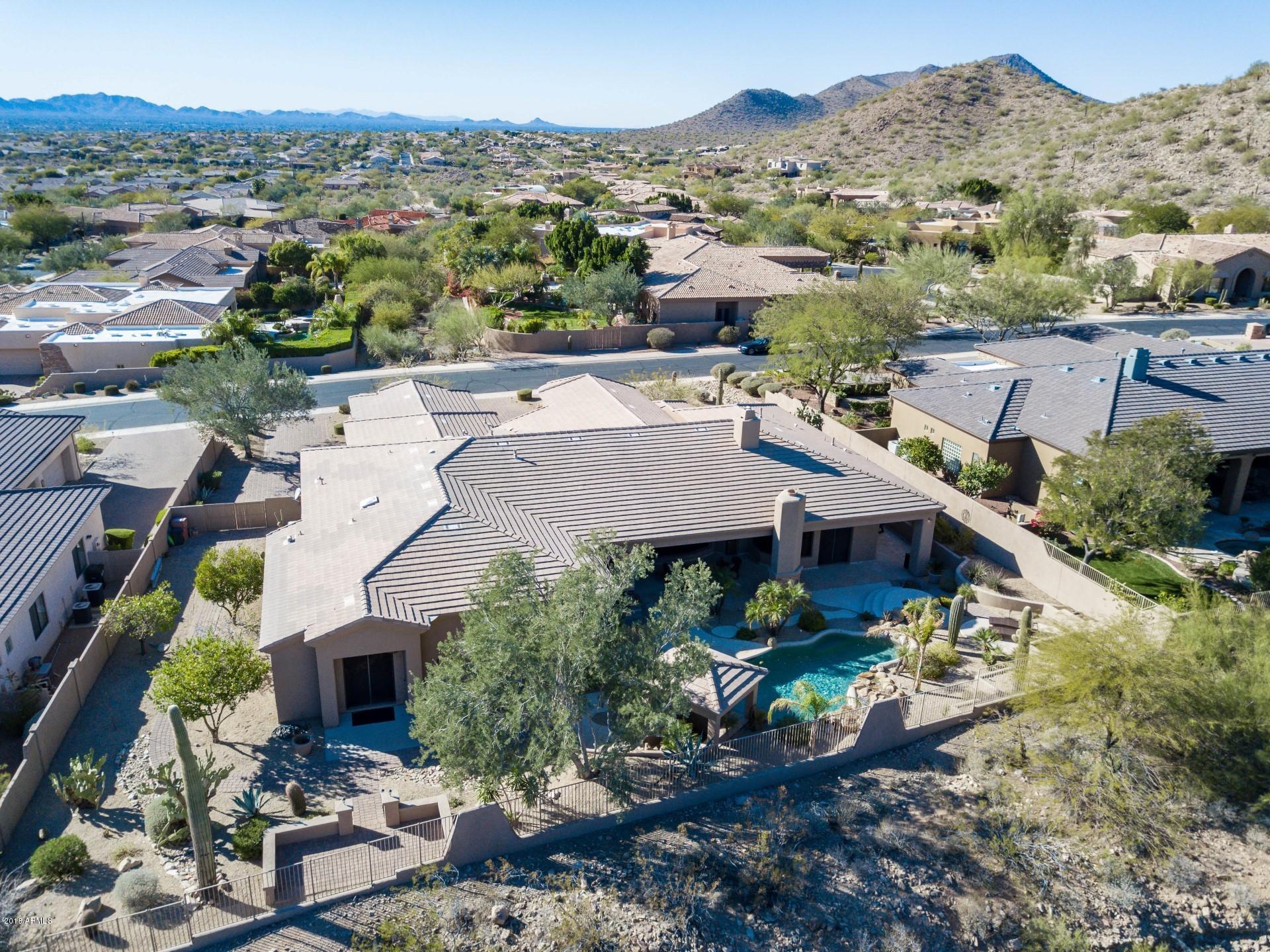 RANCHO TRINADAD - Residential