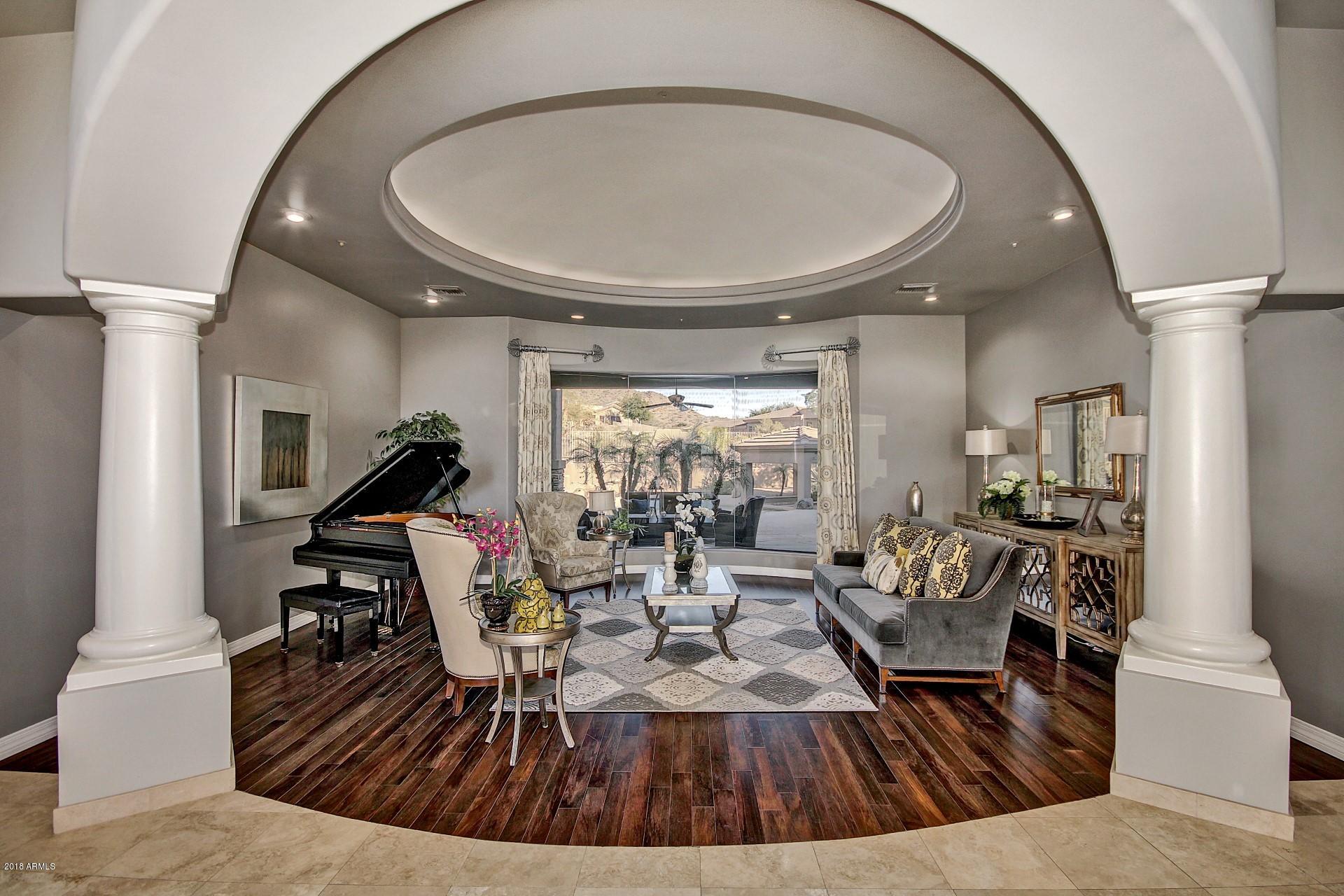 RANCHO TRINADAD - Residential