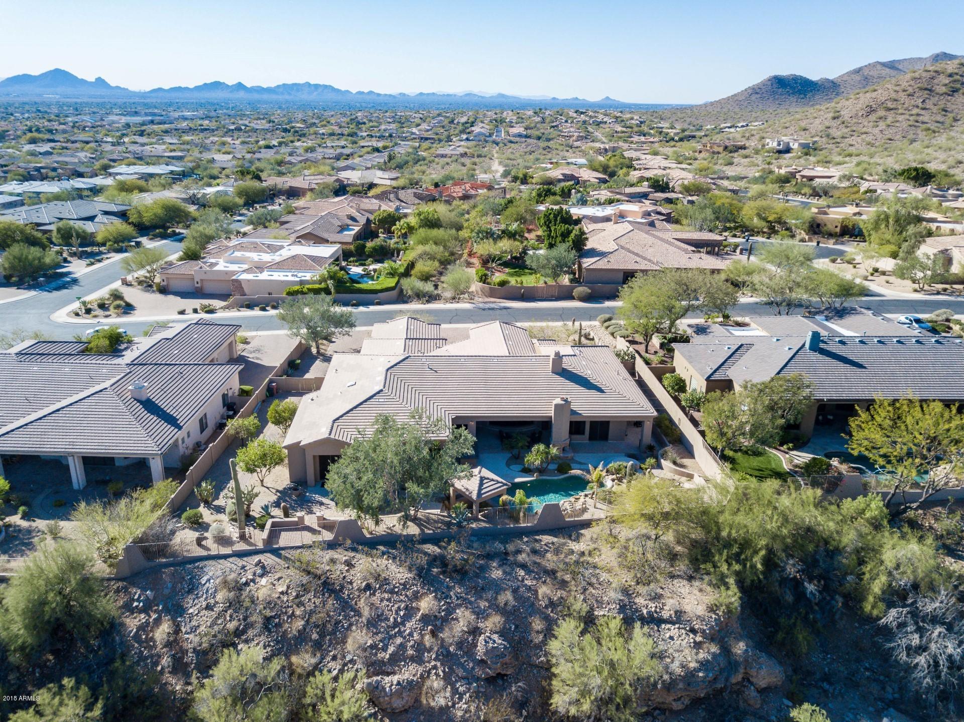 RANCHO TRINADAD - Residential