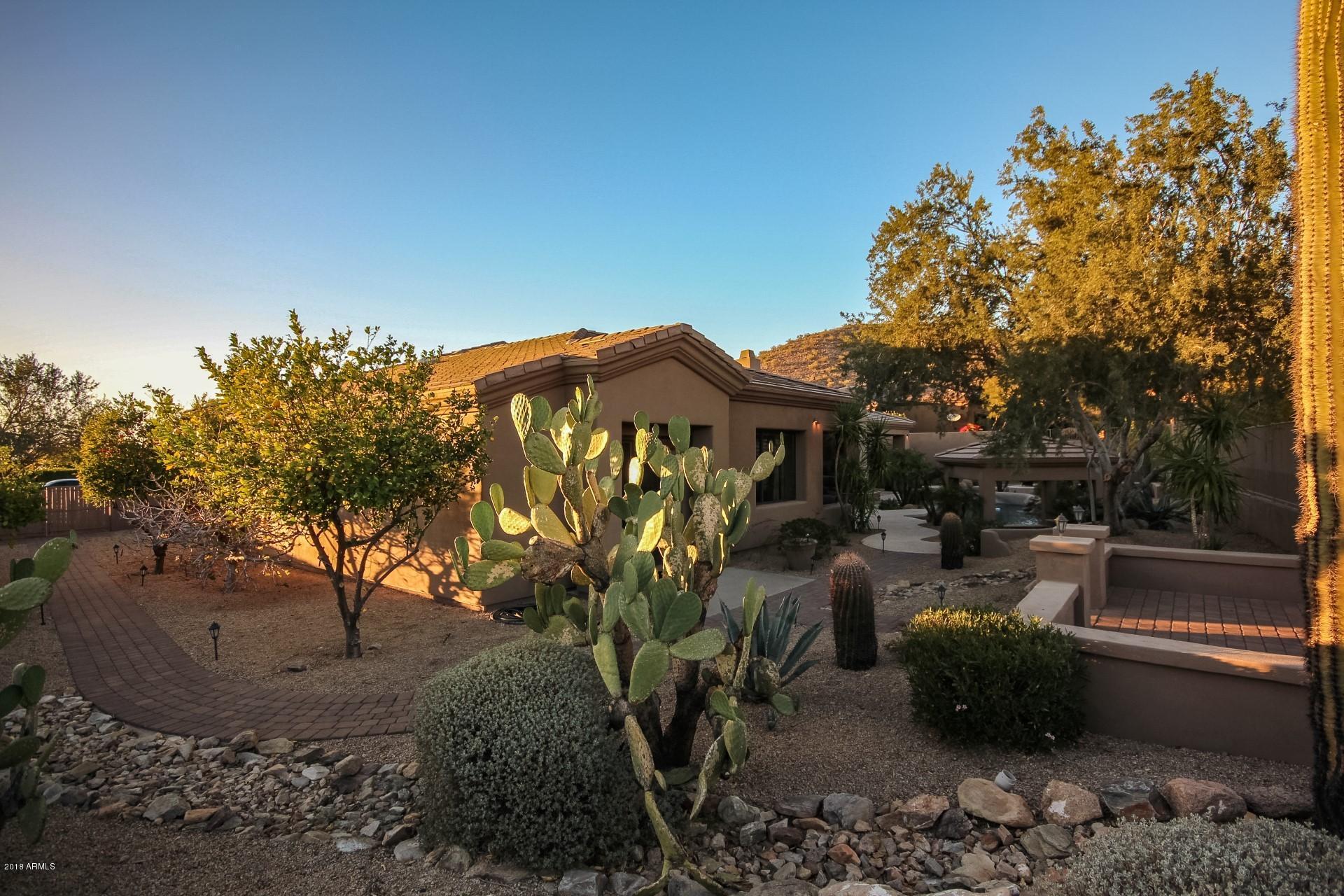 RANCHO TRINADAD - Residential