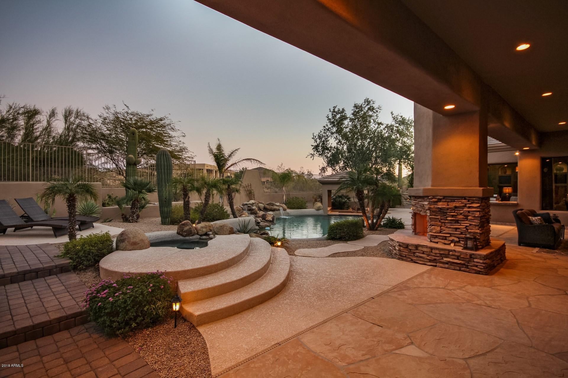 RANCHO TRINADAD - Residential