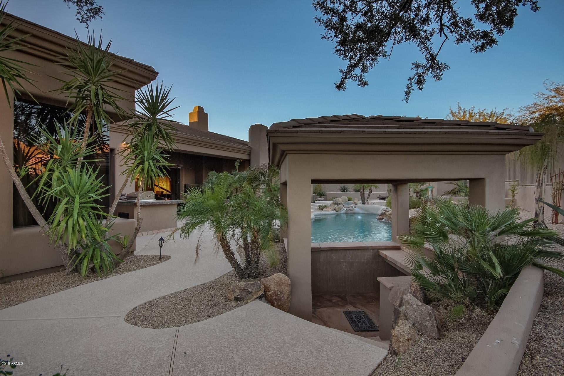 RANCHO TRINADAD - Residential