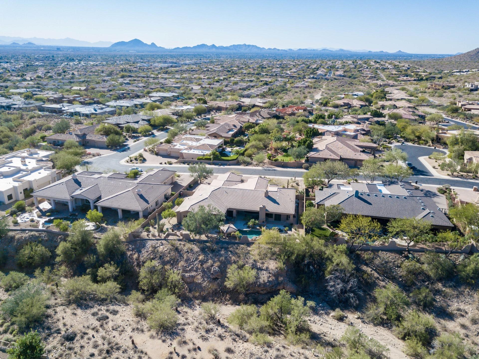 RANCHO TRINADAD - Residential