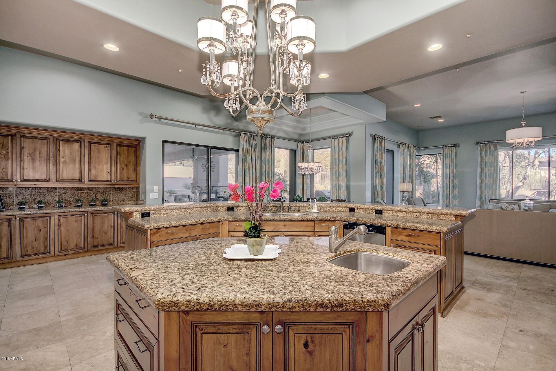 RANCHO TRINADAD - Residential