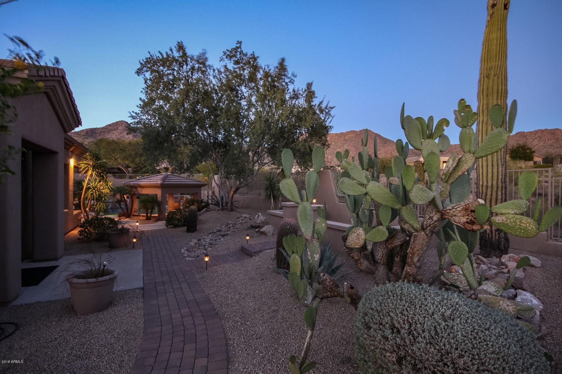 RANCHO TRINADAD - Residential