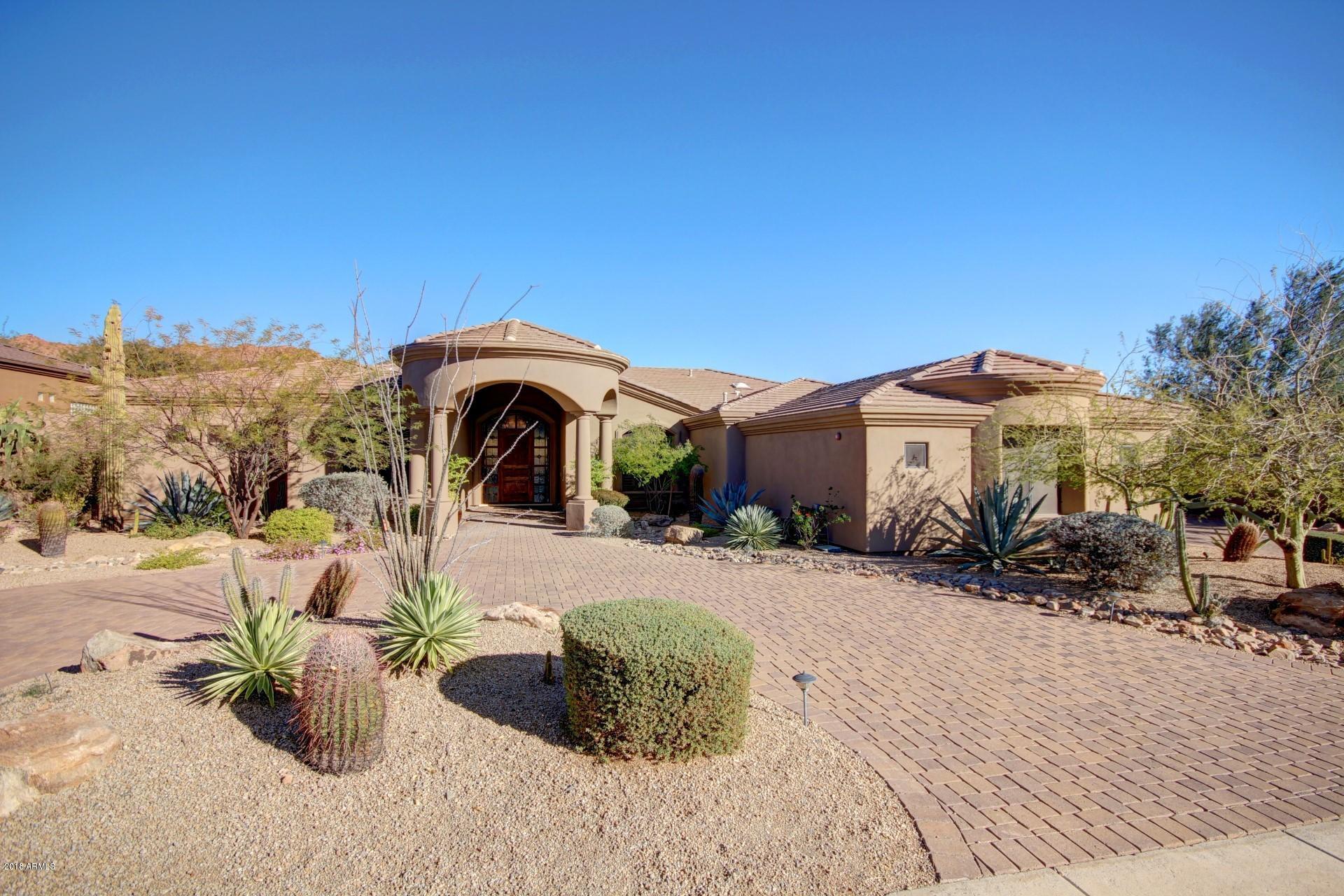 RANCHO TRINADAD - Residential