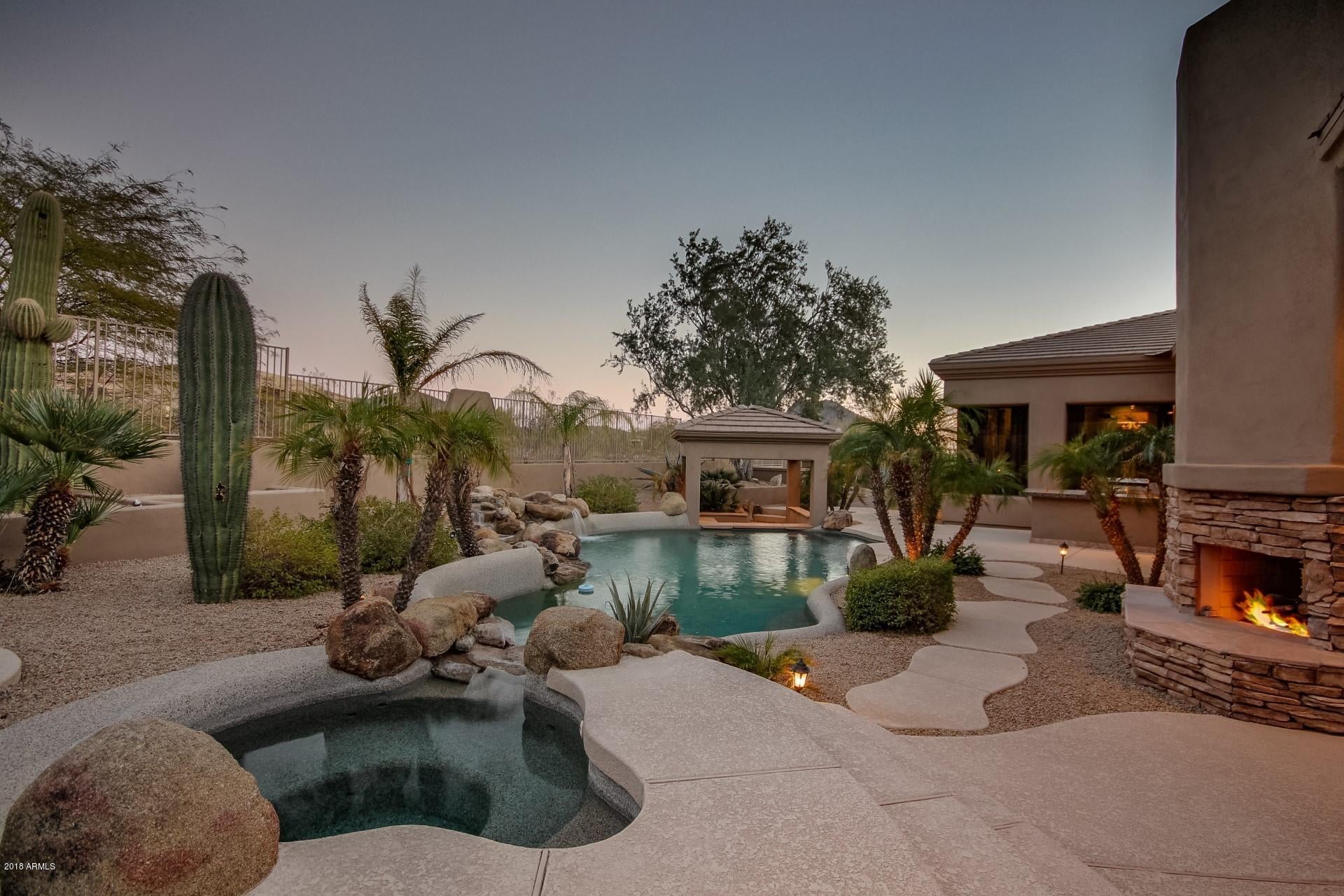 RANCHO TRINADAD - Residential