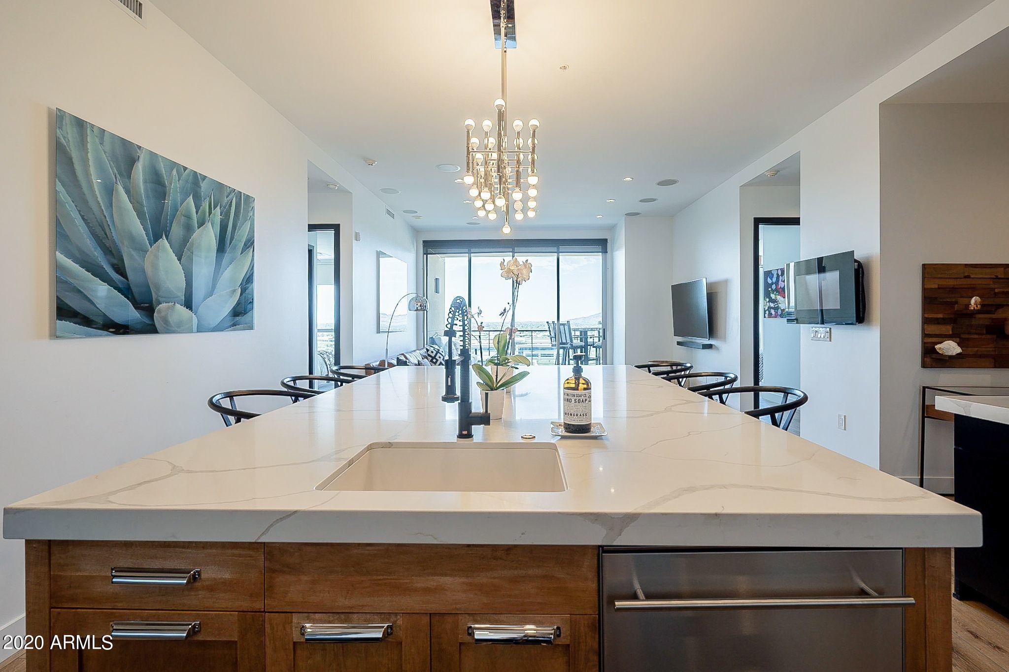 PLAZA LOFTS - Residential
