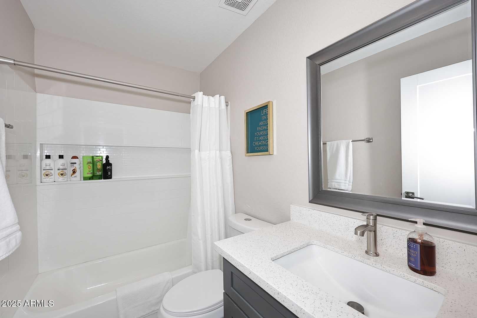 HOLIDAY ESTATES UNIT 2 - Residential