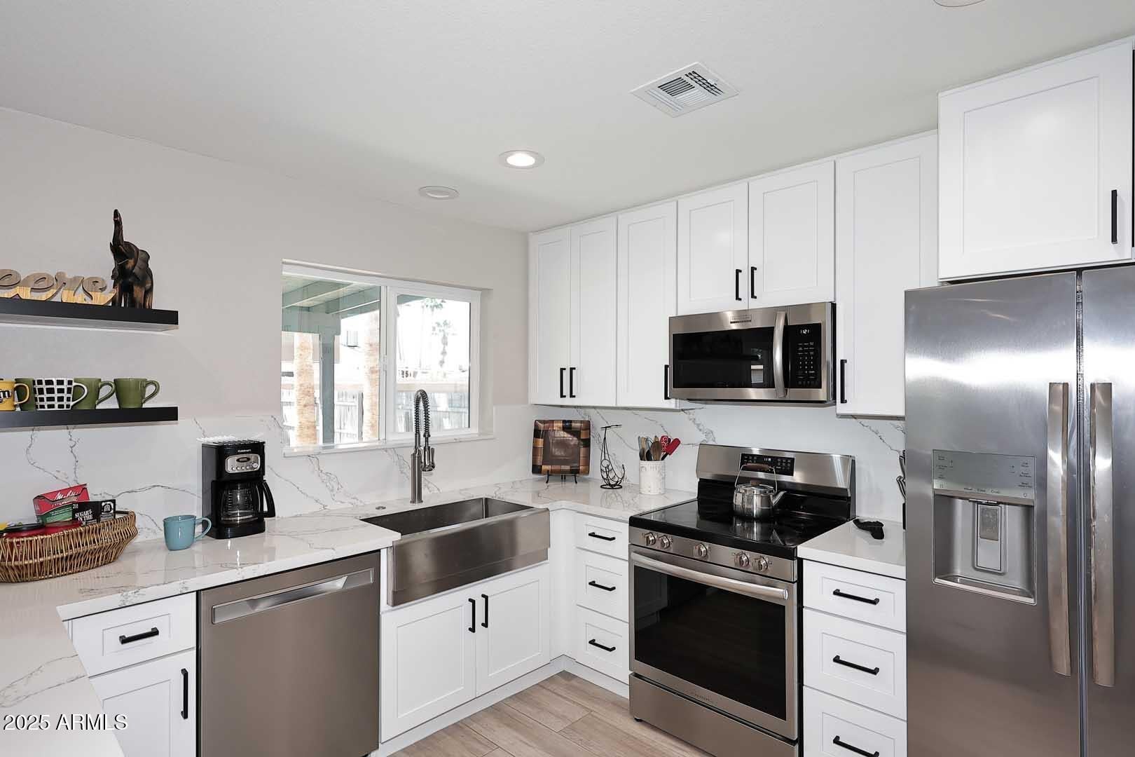 HOLIDAY ESTATES UNIT 2 - Residential