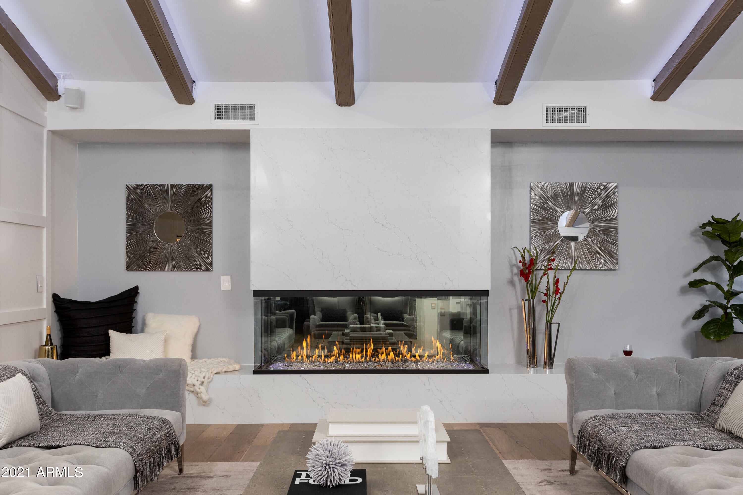 CAMELBACK EAST - Residential
