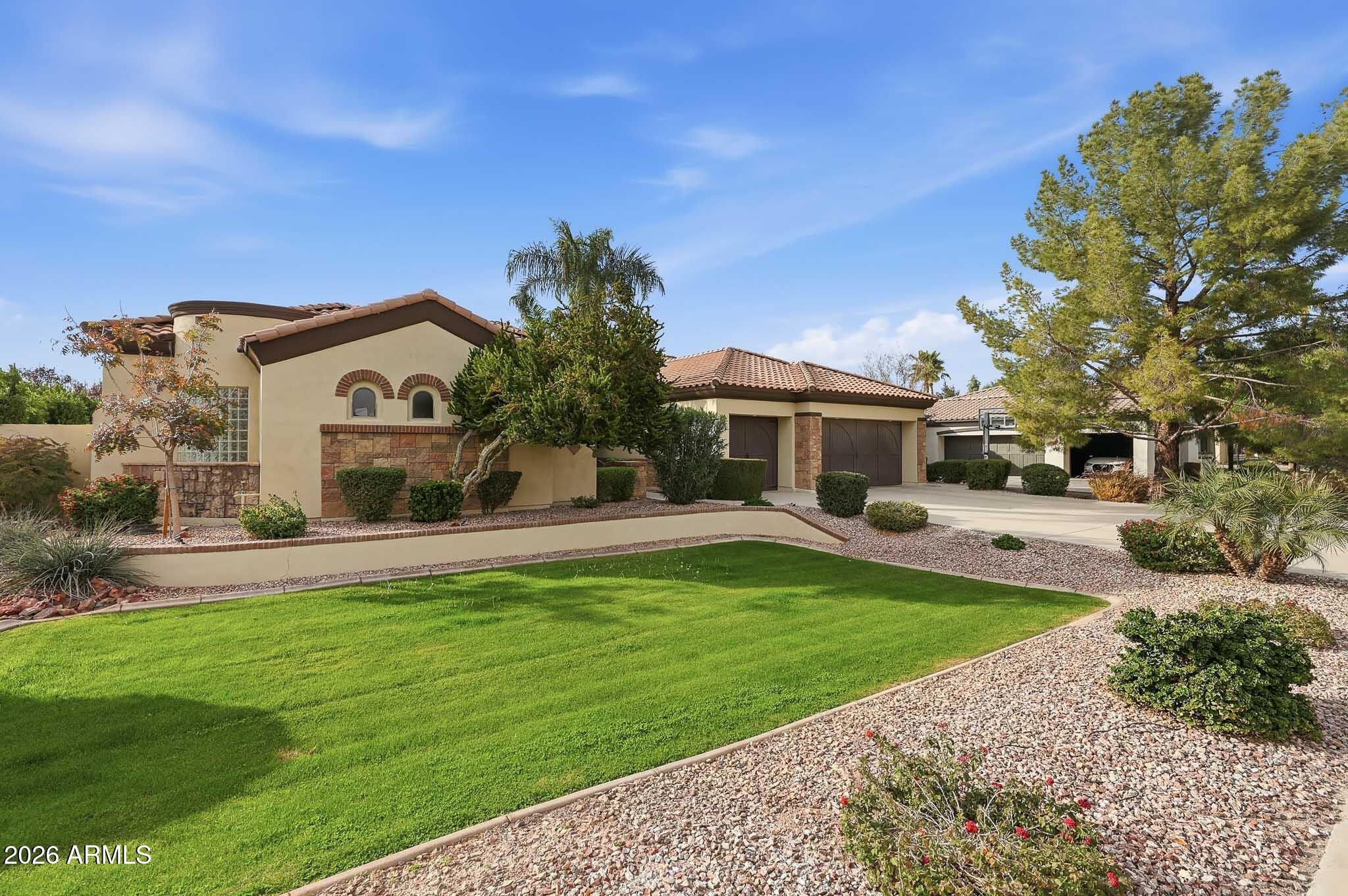 FIELDSTONE ESTATES - Residential