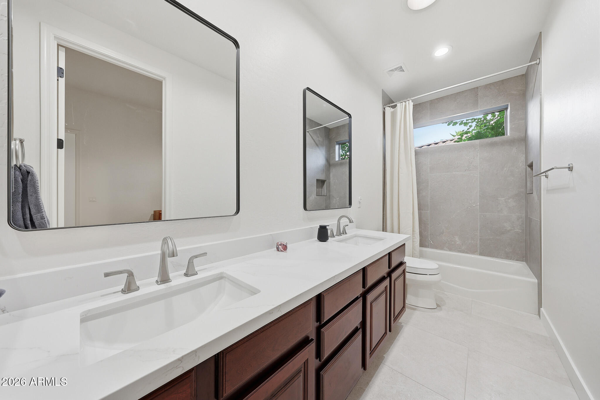 FIELDSTONE ESTATES - Residential