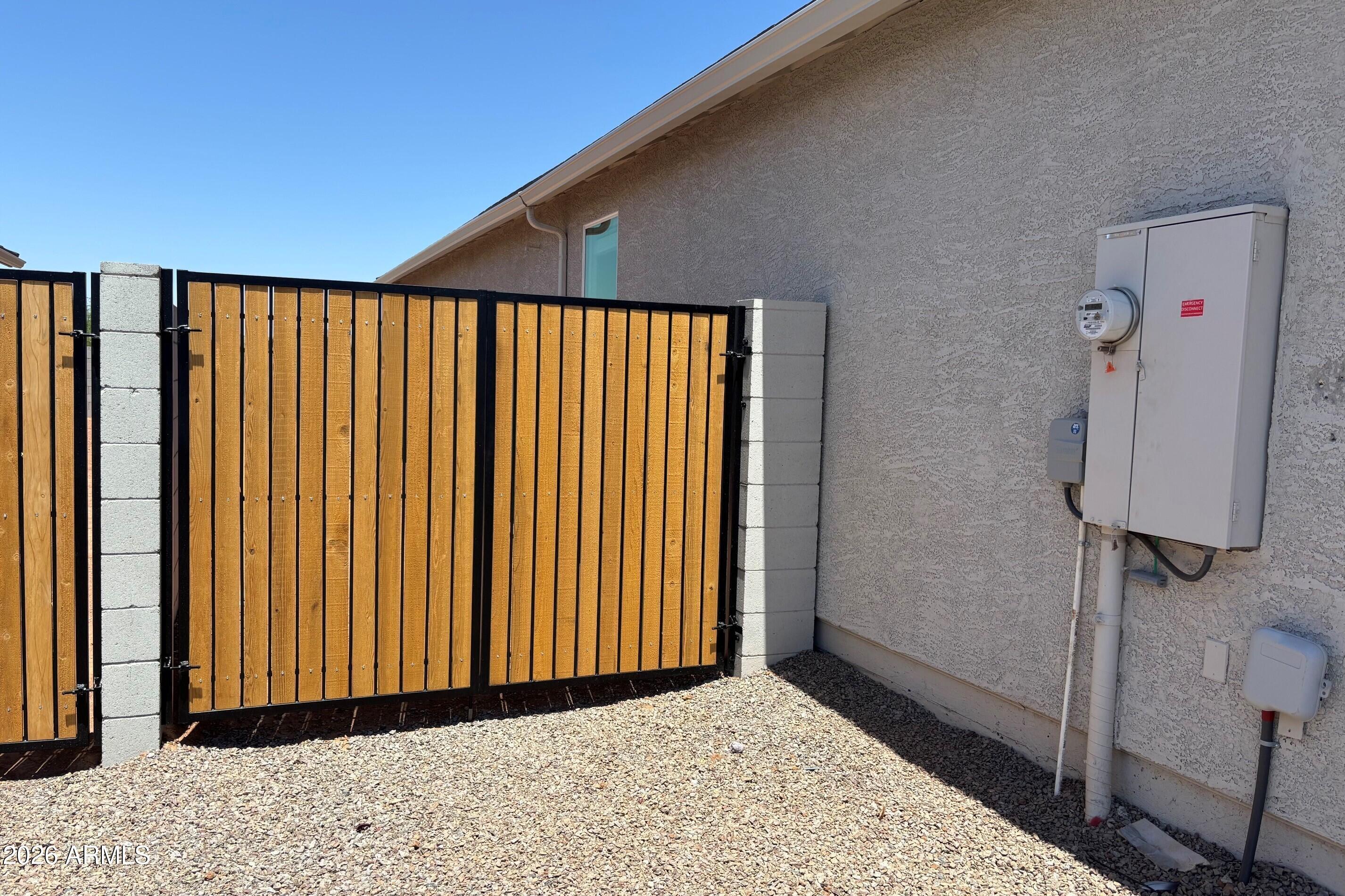 MAGMA RANCH II UNIT 1 - Residential