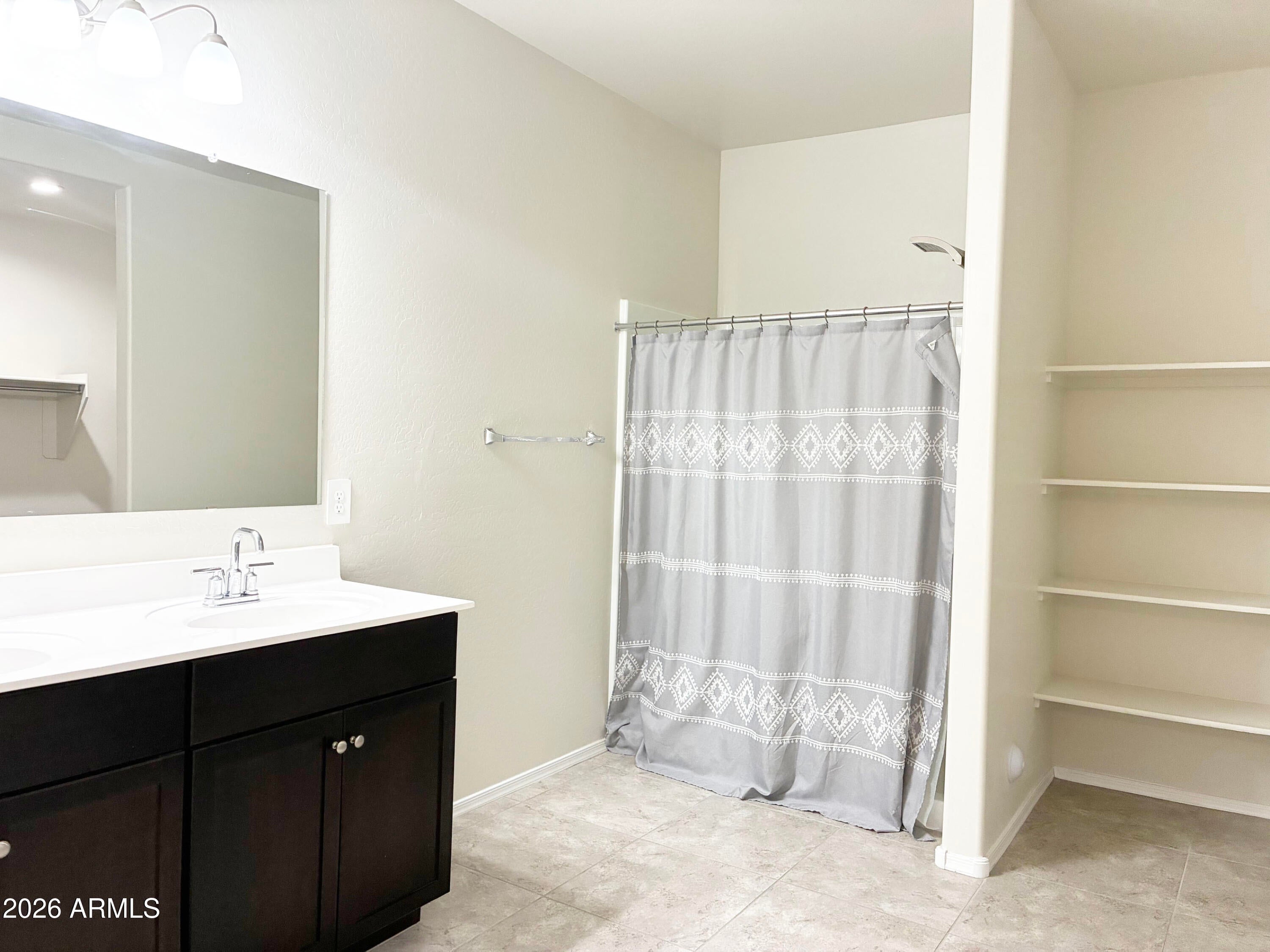 MARTIN VALLEY UNIT 4 - Residential