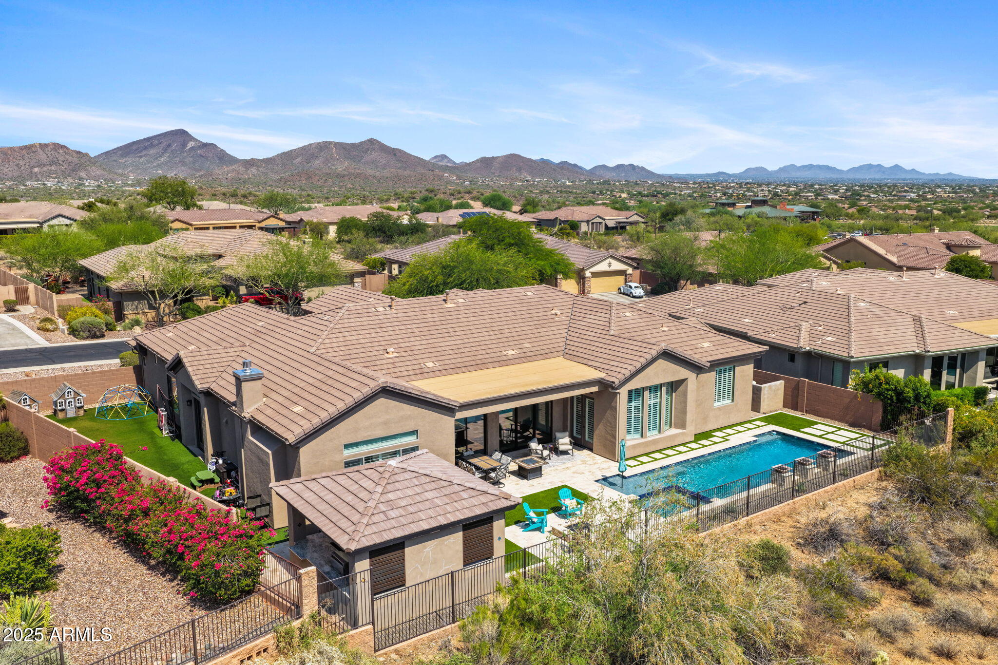 ANTHEM COUNTRY CLUB - Residential