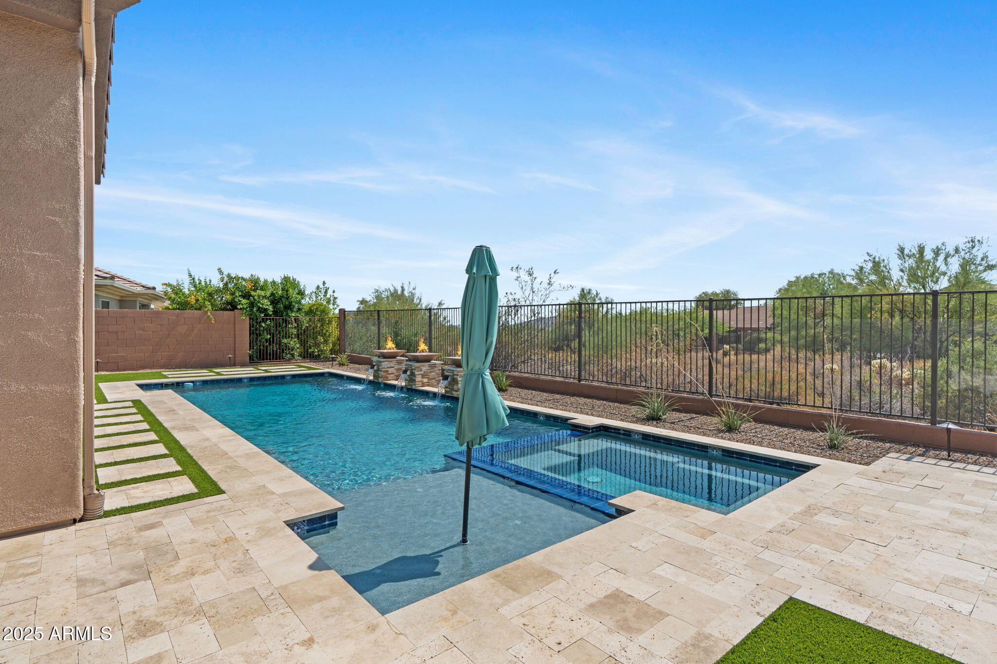 ANTHEM COUNTRY CLUB - Residential