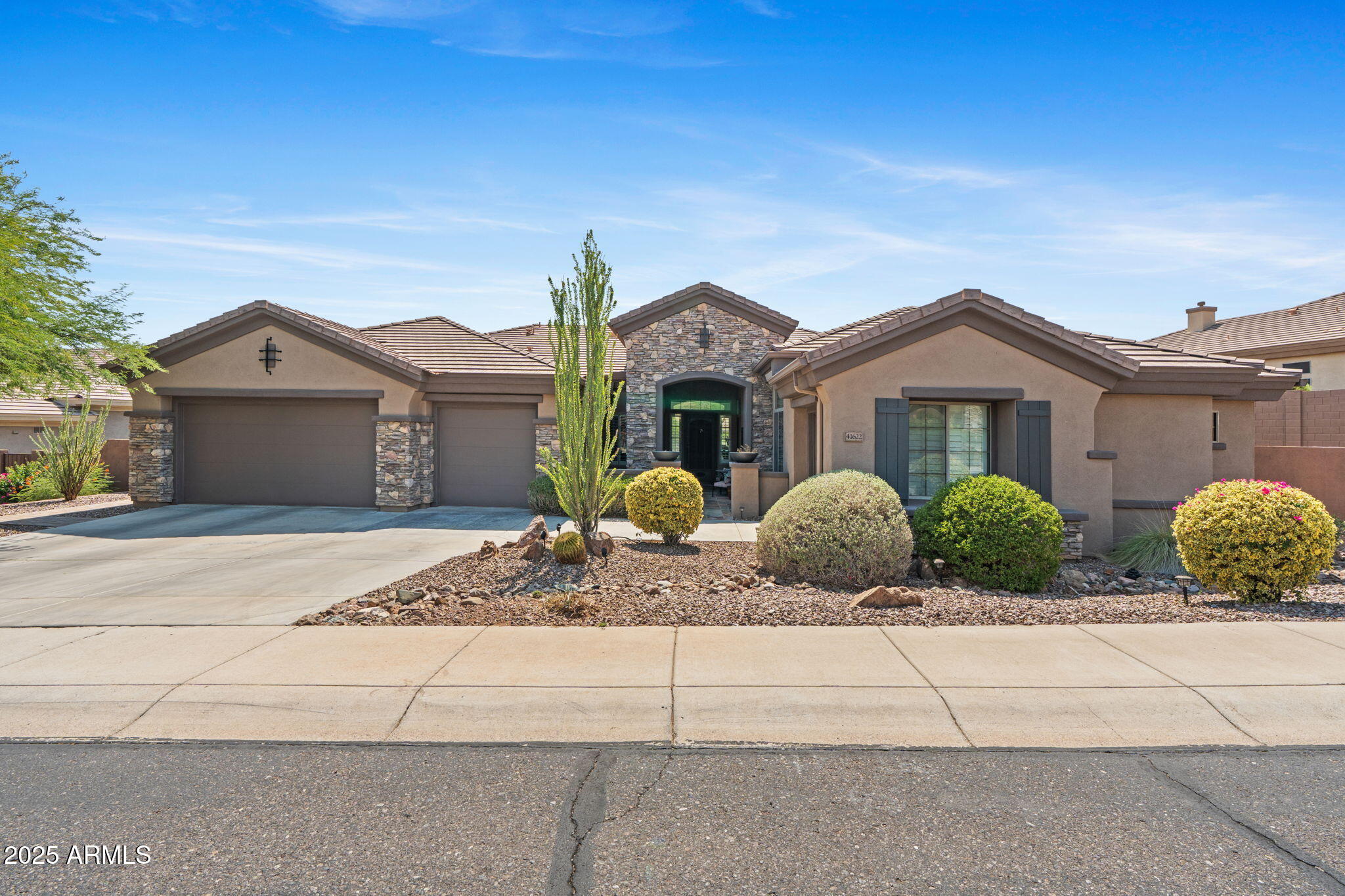 ANTHEM COUNTRY CLUB - Residential