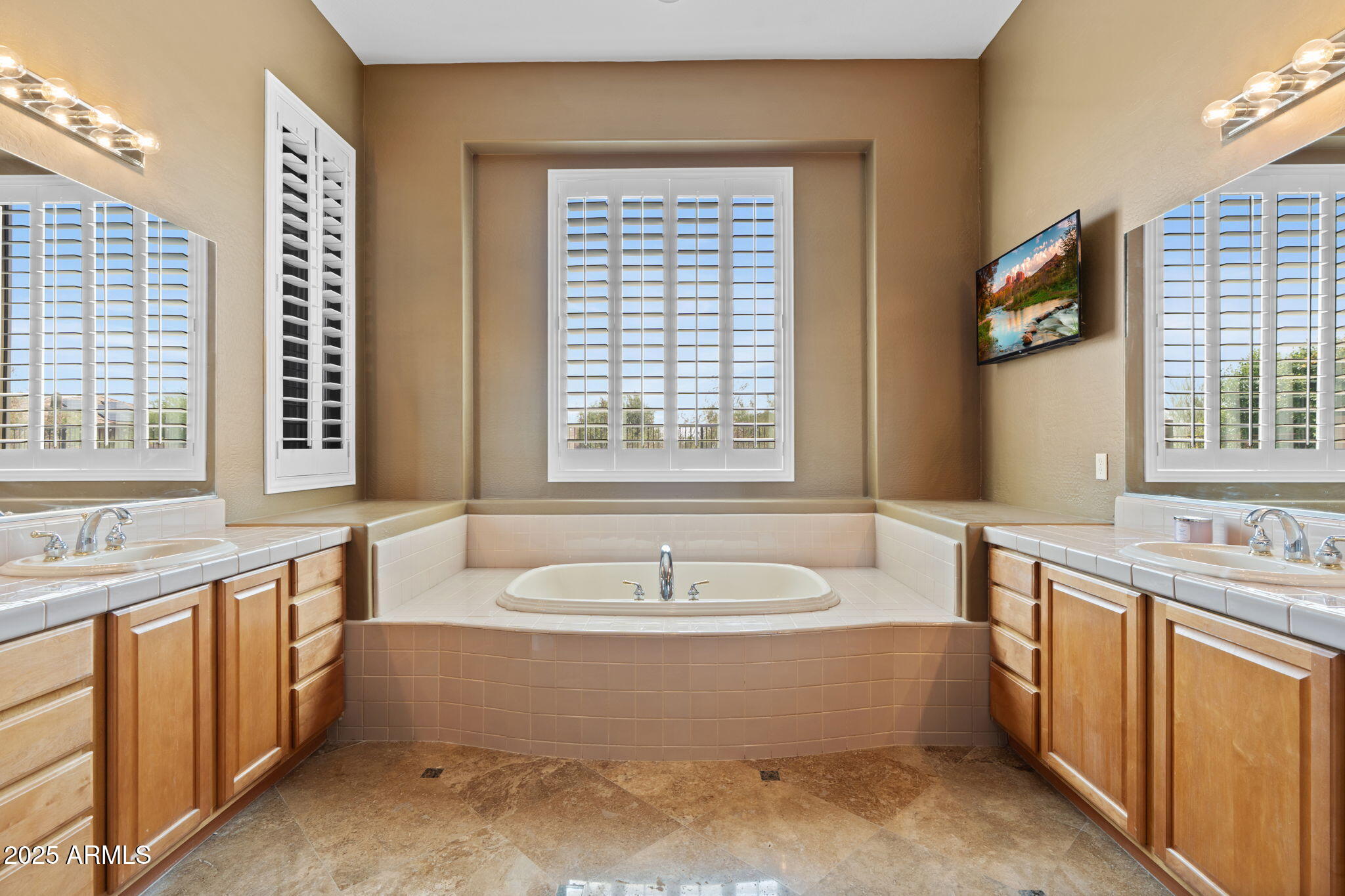 ANTHEM COUNTRY CLUB - Residential