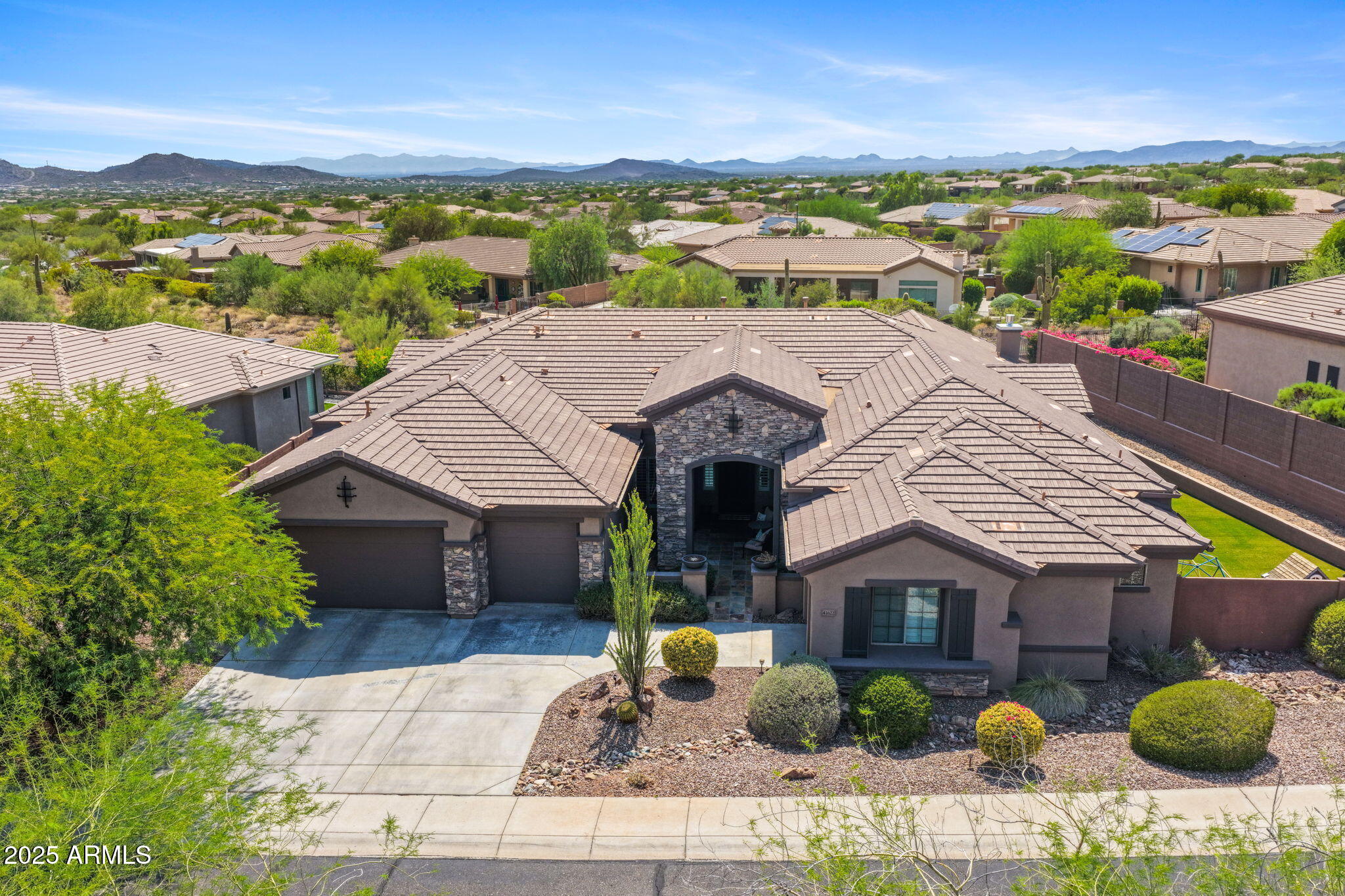ANTHEM COUNTRY CLUB - Residential