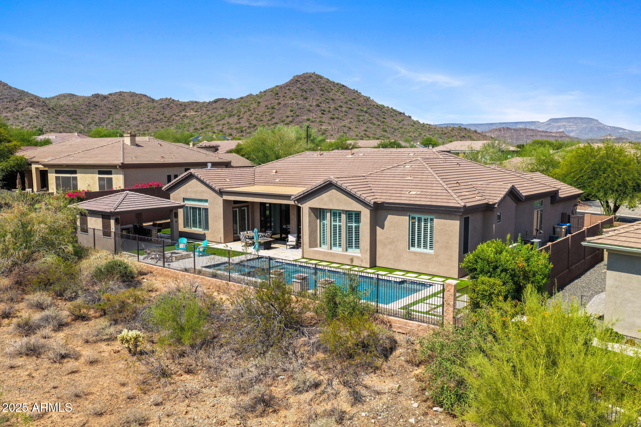 ANTHEM COUNTRY CLUB - Residential
