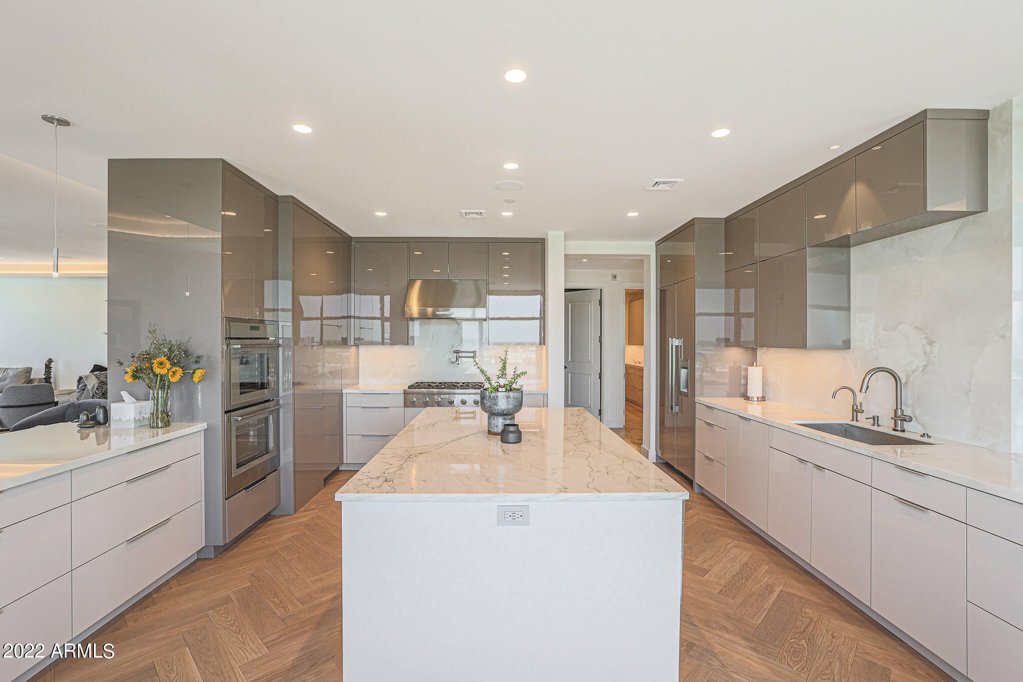 RESIDENCES AT 2211 CAMELBACK CONDOMINIUM - Residential