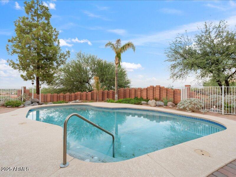NORTH RIDGE HILLS UNIT 3 - Residential