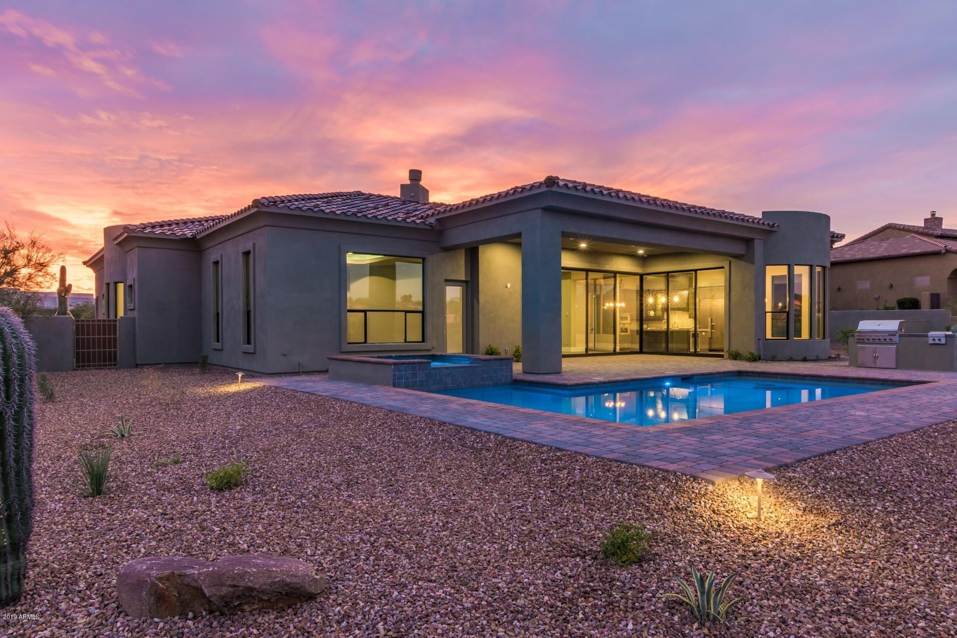 PALATIAL ESTATES LOT 18A-2 REPLAT - Residential