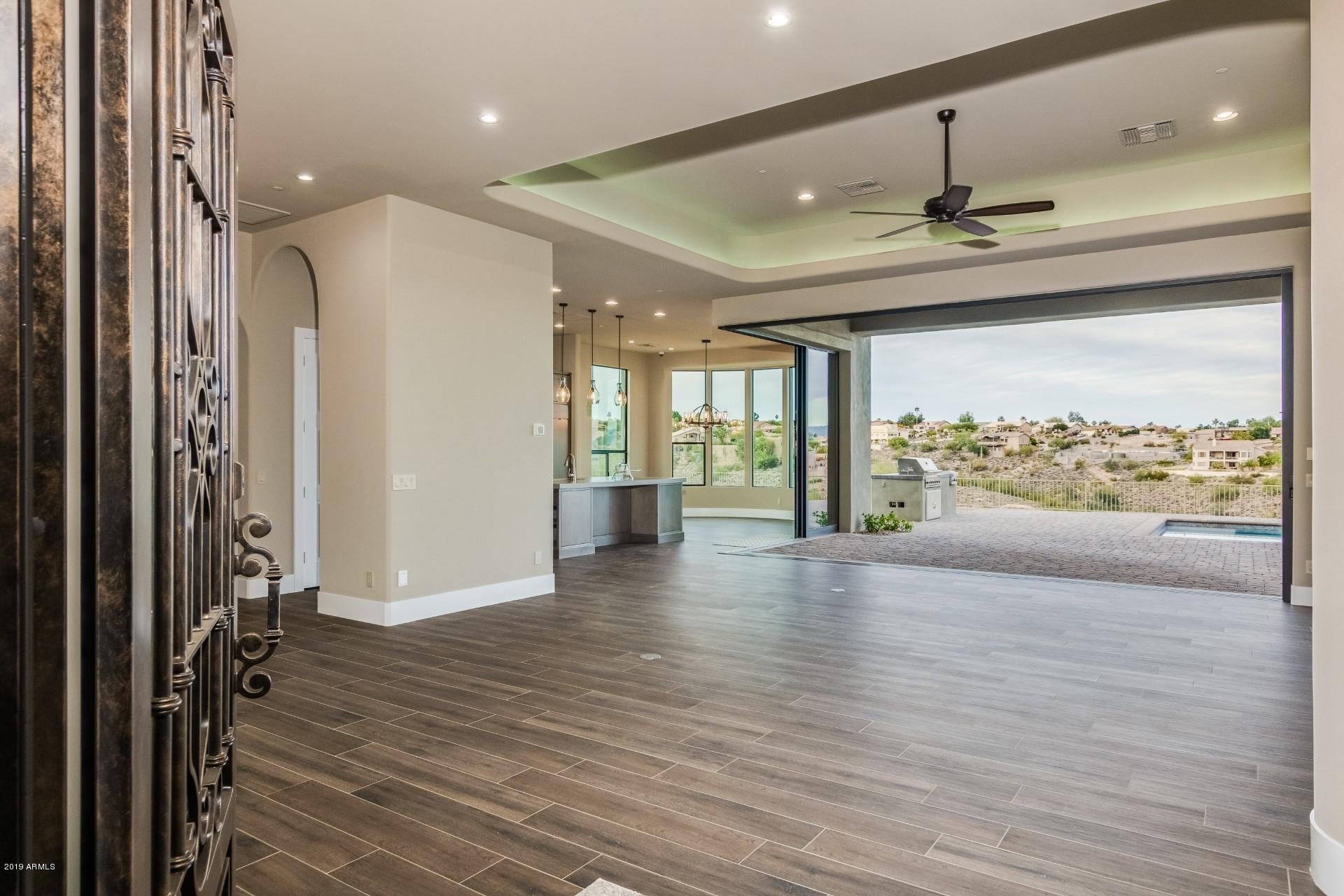 PALATIAL ESTATES LOT 18A-2 REPLAT - Residential