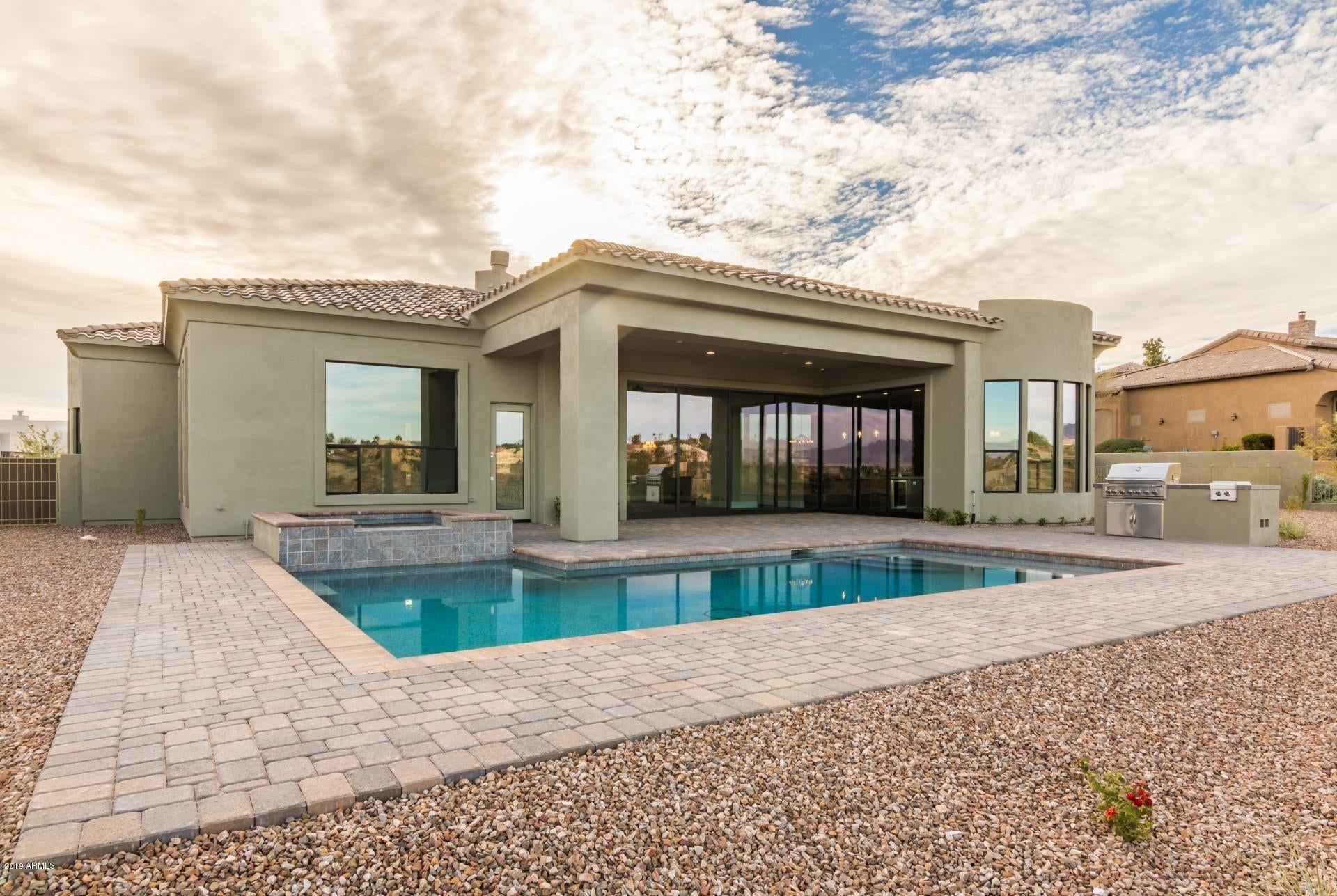 PALATIAL ESTATES LOT 18A-2 REPLAT - Residential